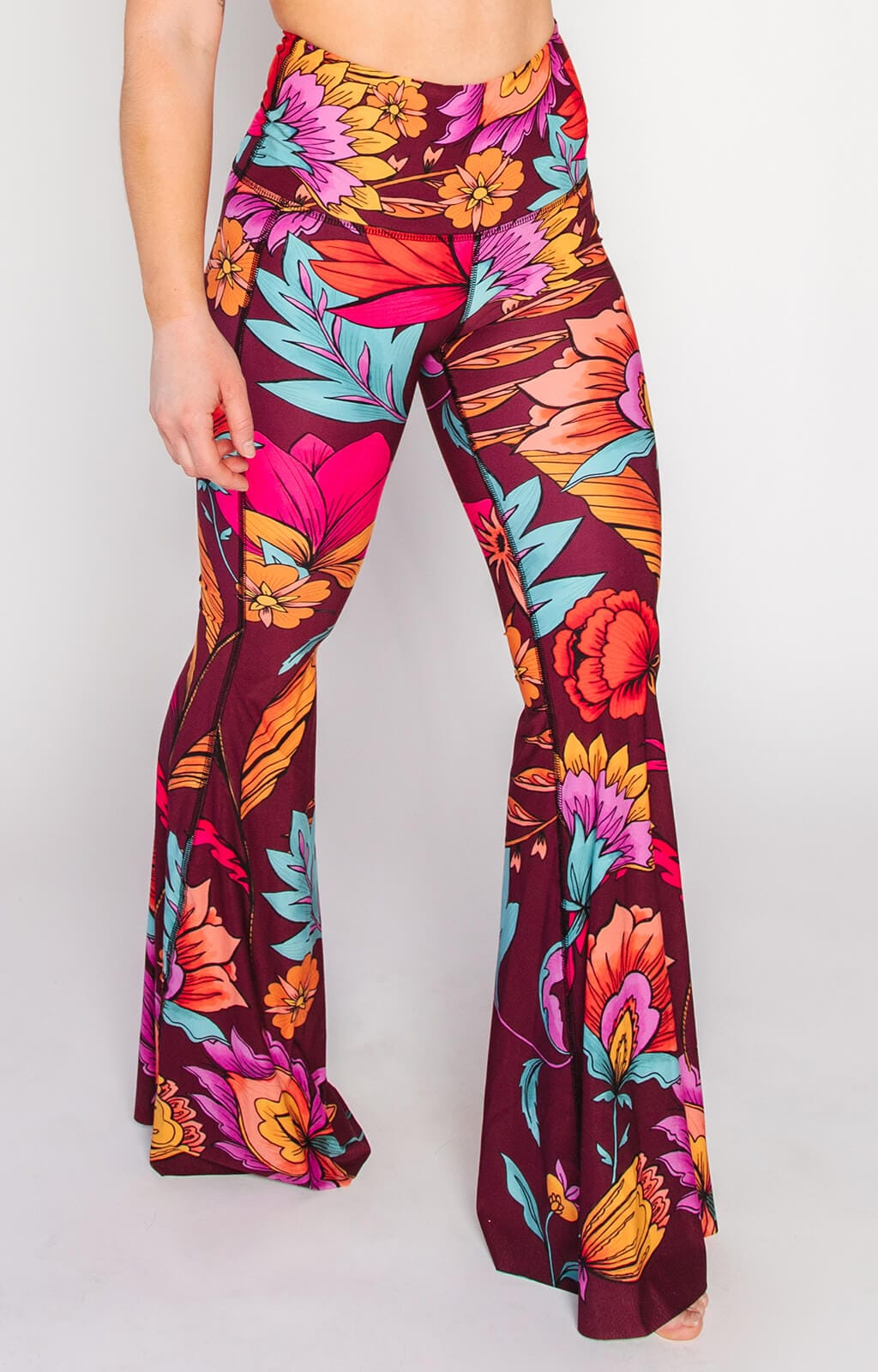 Pantalones acampanados con estampado Indie Flow