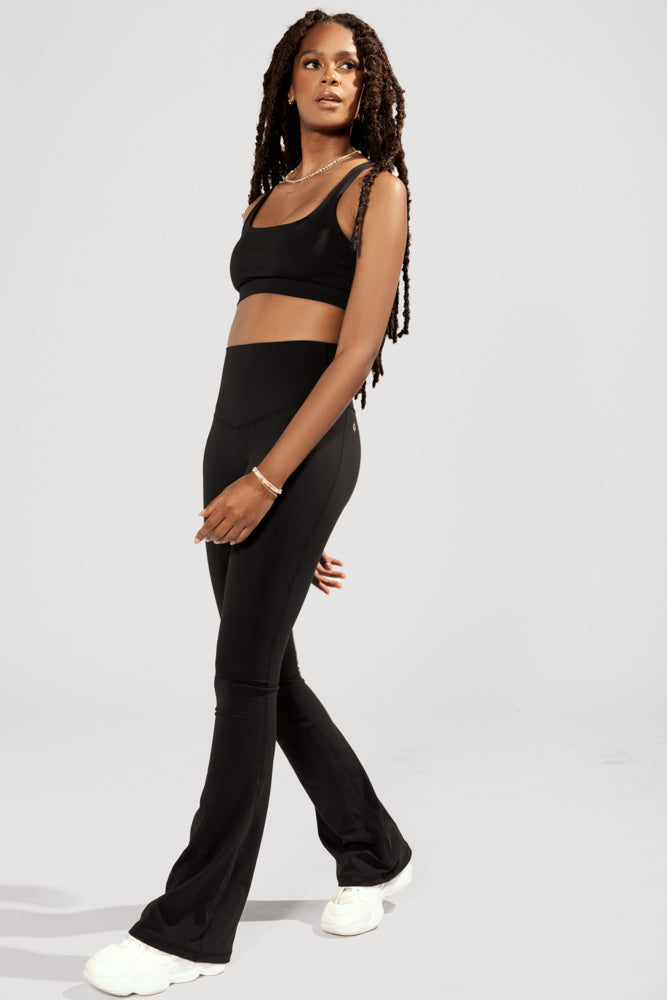 Supersculpt™ Flared Leggings with Pockets - Black