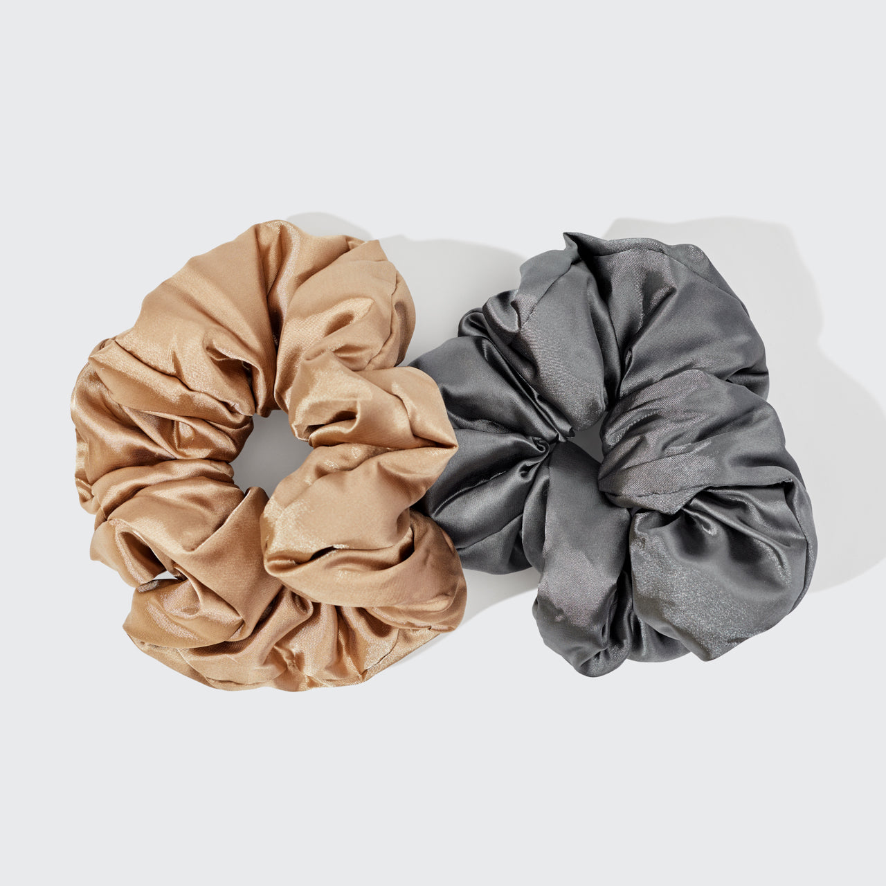 Scrunchies de satén para dormir en forma de almohada - Carbón vegetal/dorado