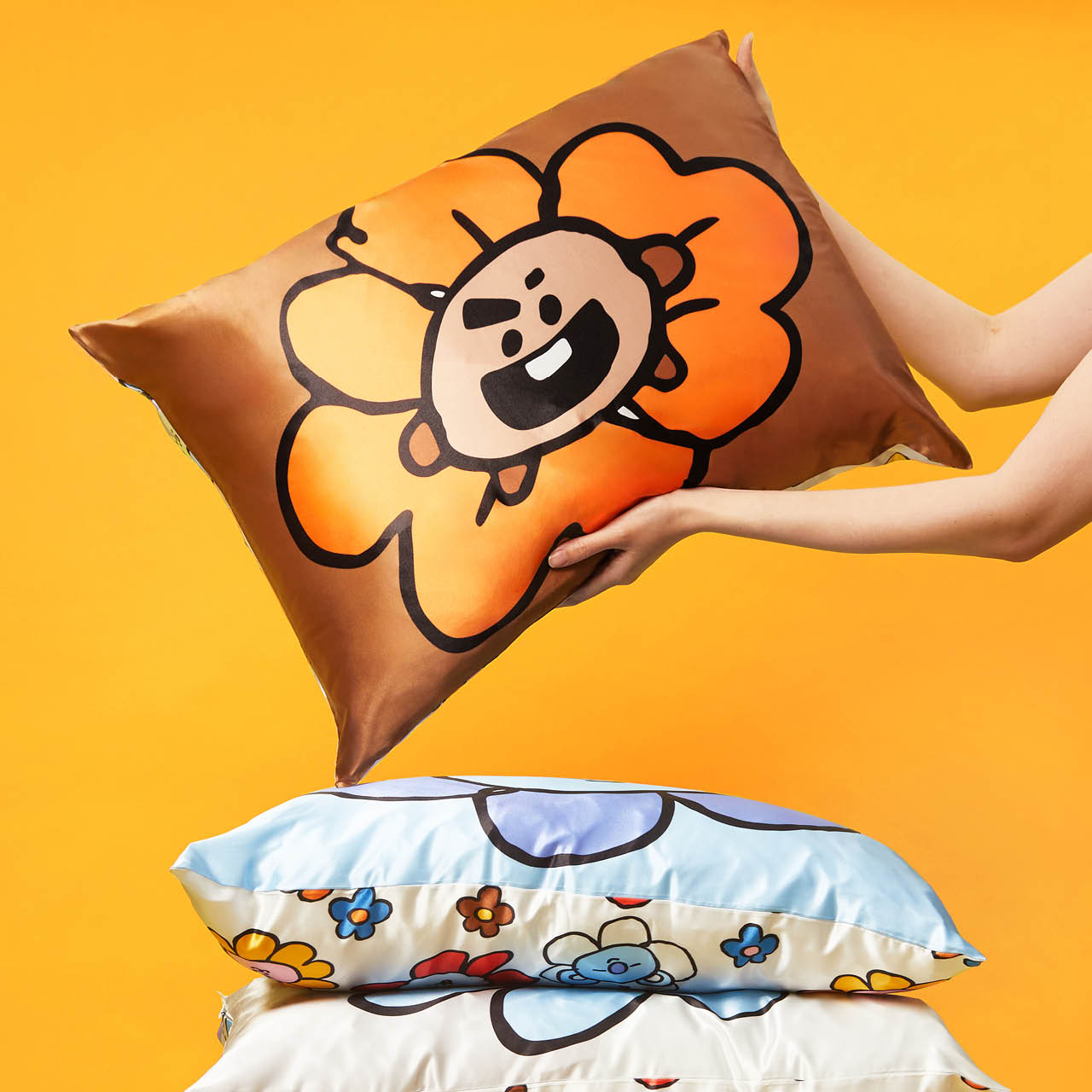 Kitsch x BT21 Satin-Kissenbezug – SHOOKY 