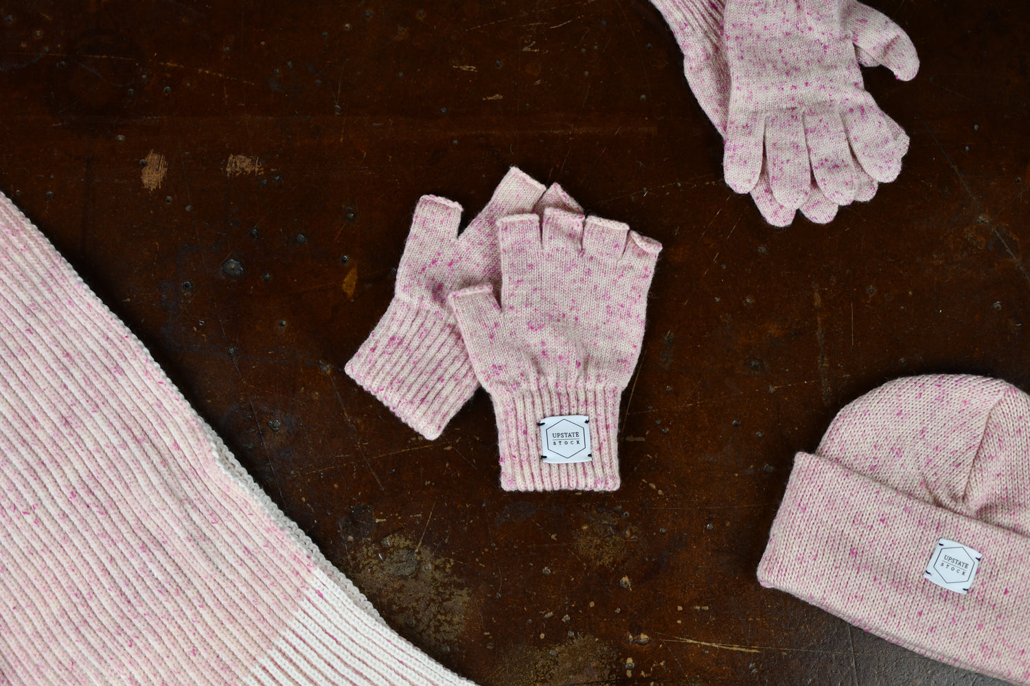 Guantes sin dedos de tweed con flores de cerezo y ciervo natural