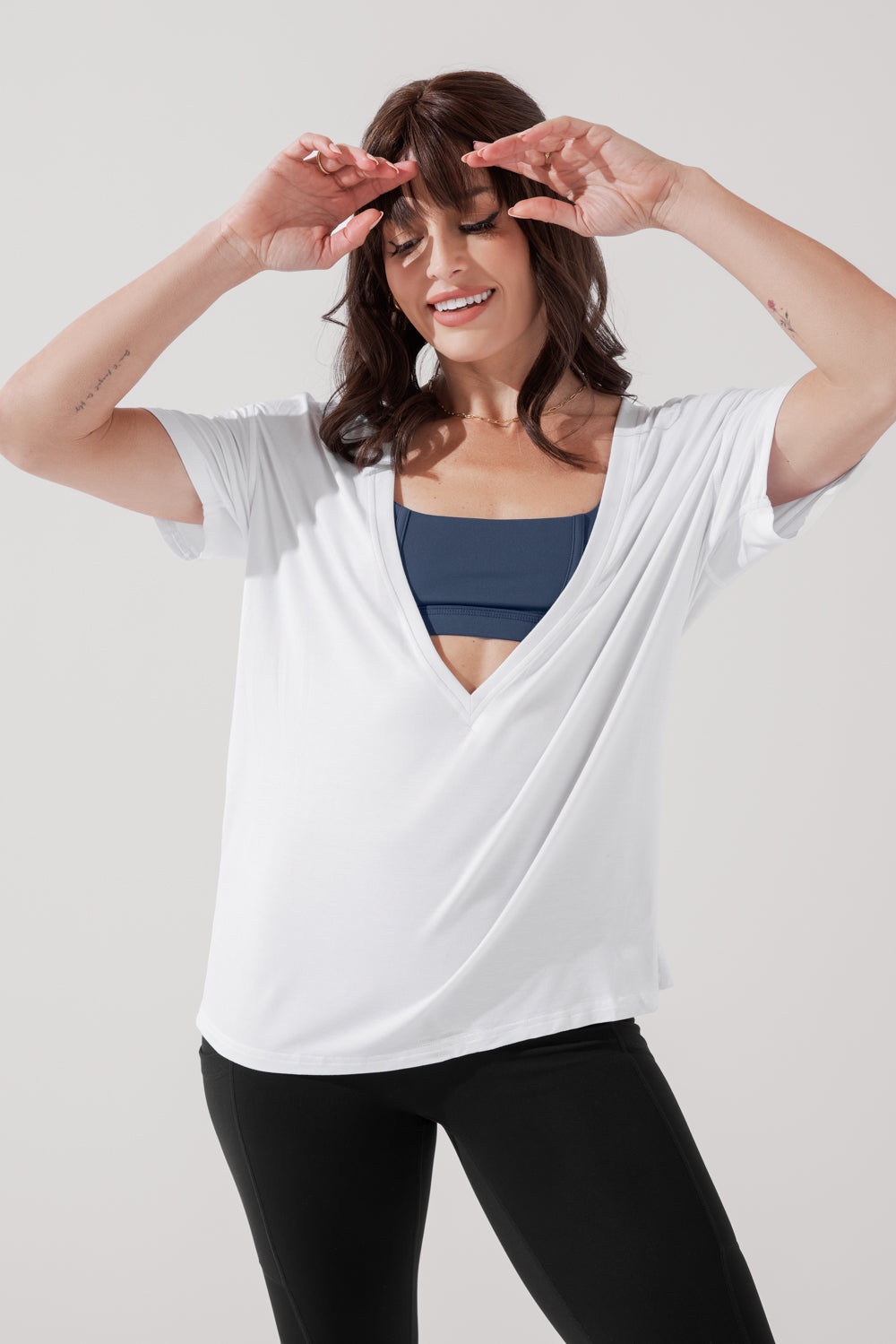 Camiseta Daring Deep V - Blanca