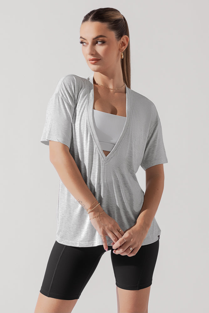 Daring Deep V T-Shirt - Grau meliert