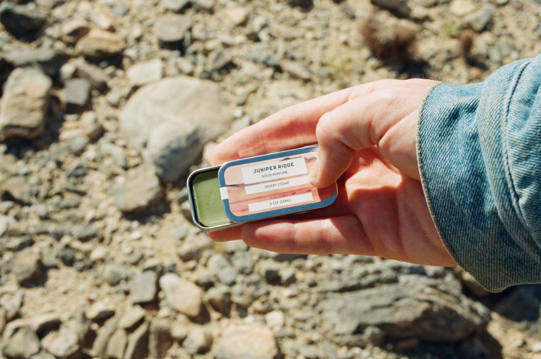 Perfume sólido de cedro del desierto