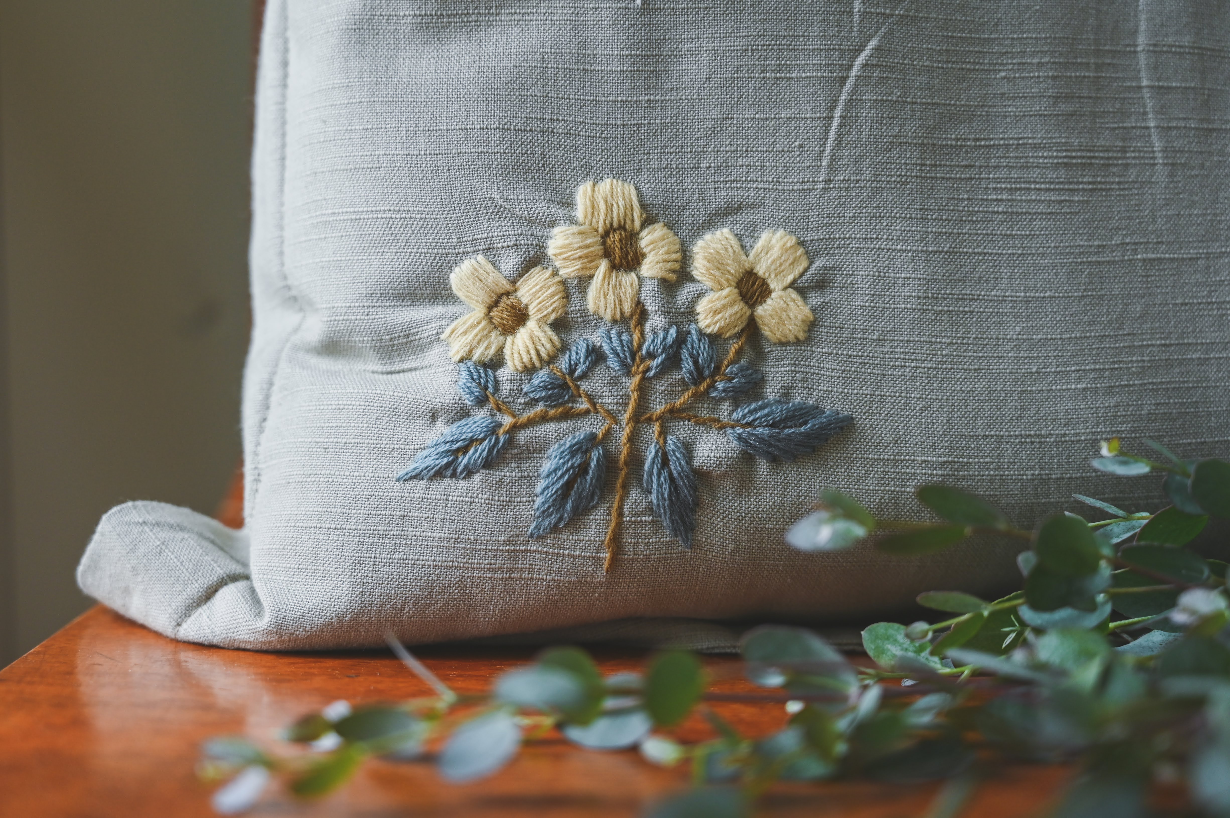 Florence Pillow (Natural)