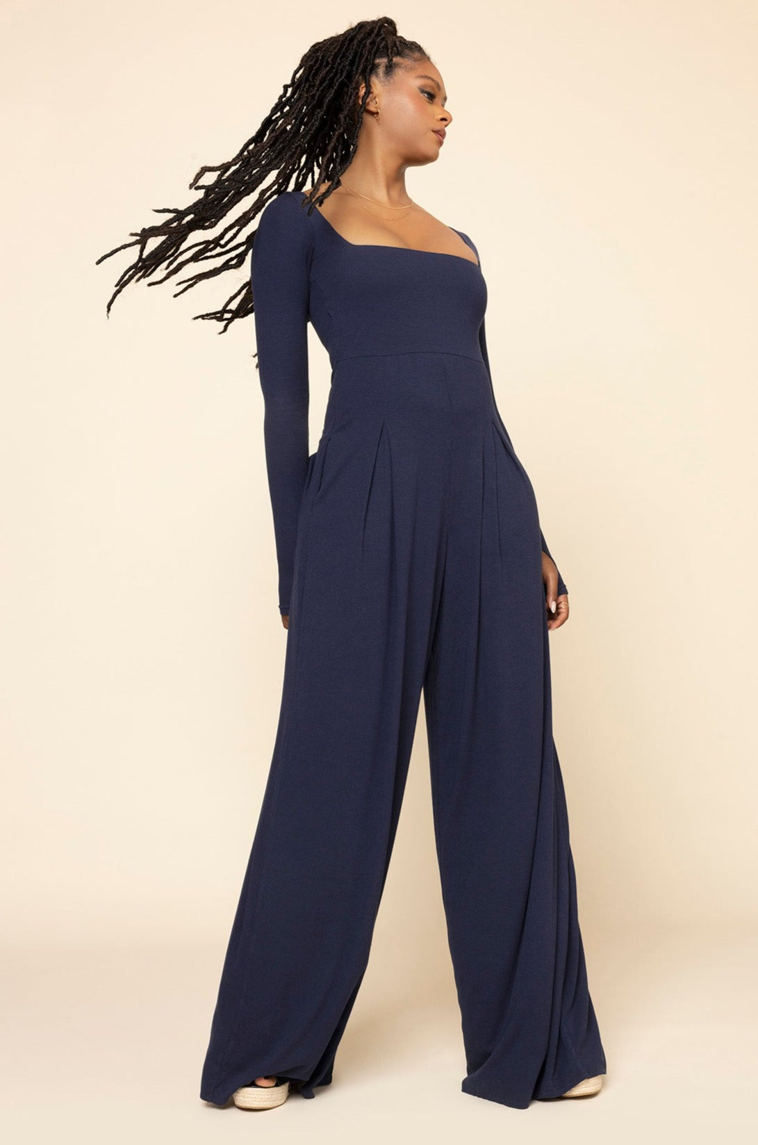 „Go With The Flow“-Jumpsuit mit langen Ärmeln - Cosmic Navy