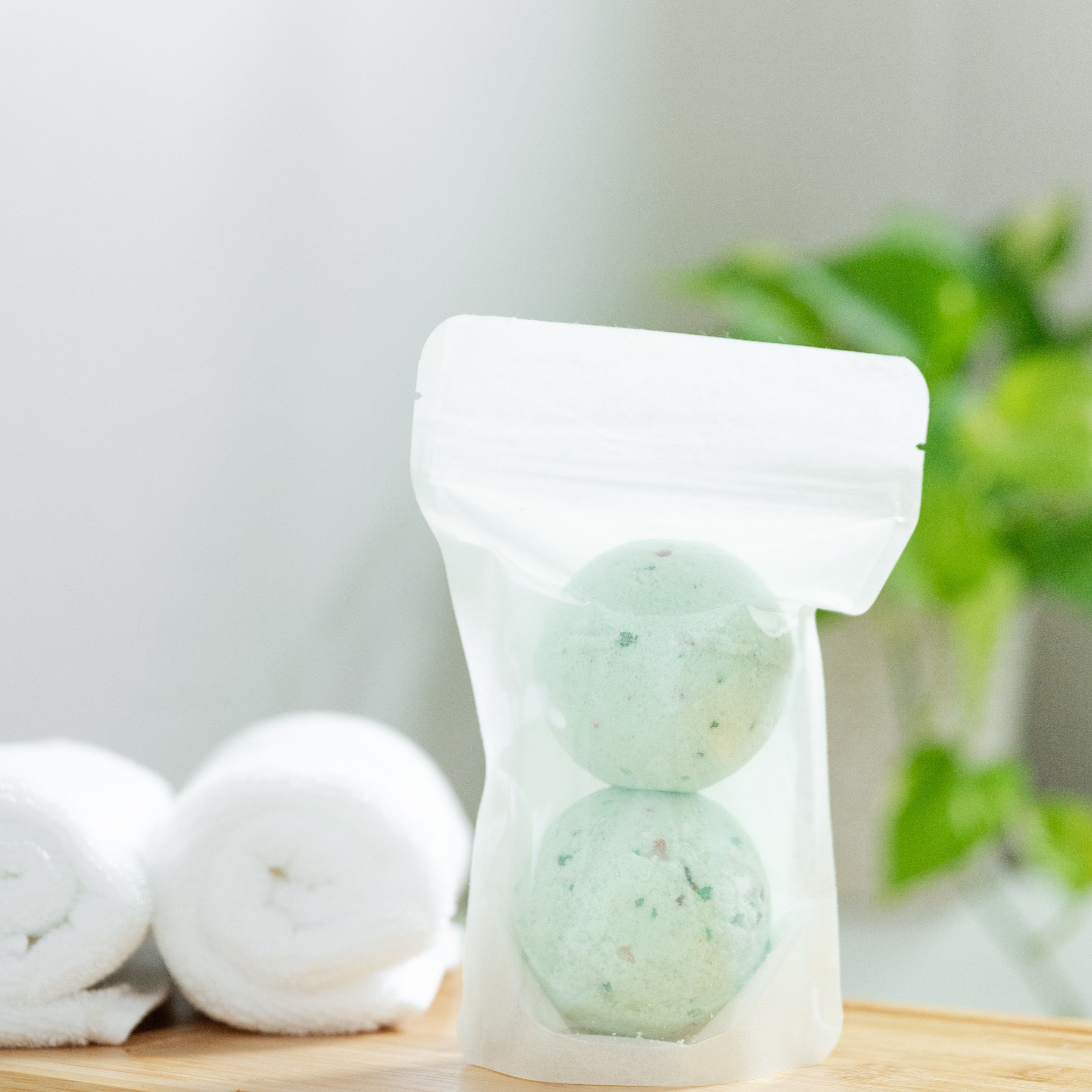 Lavender Bath Bomb | Holiday Gift Set | Una Biologicals