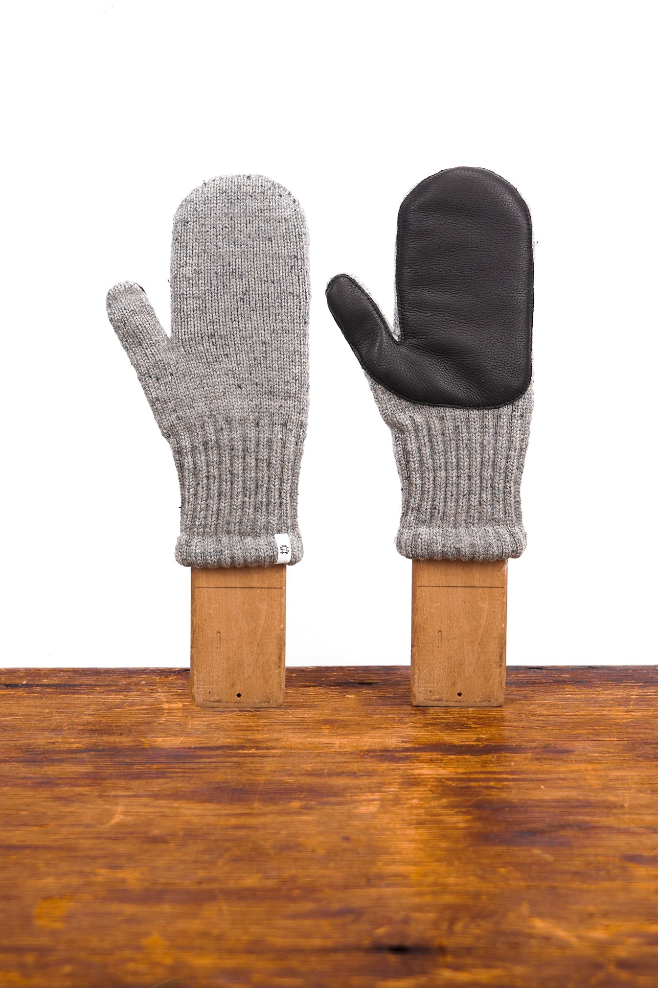 Grey Tweed Ragg Wool Mitten with Black Deerskin