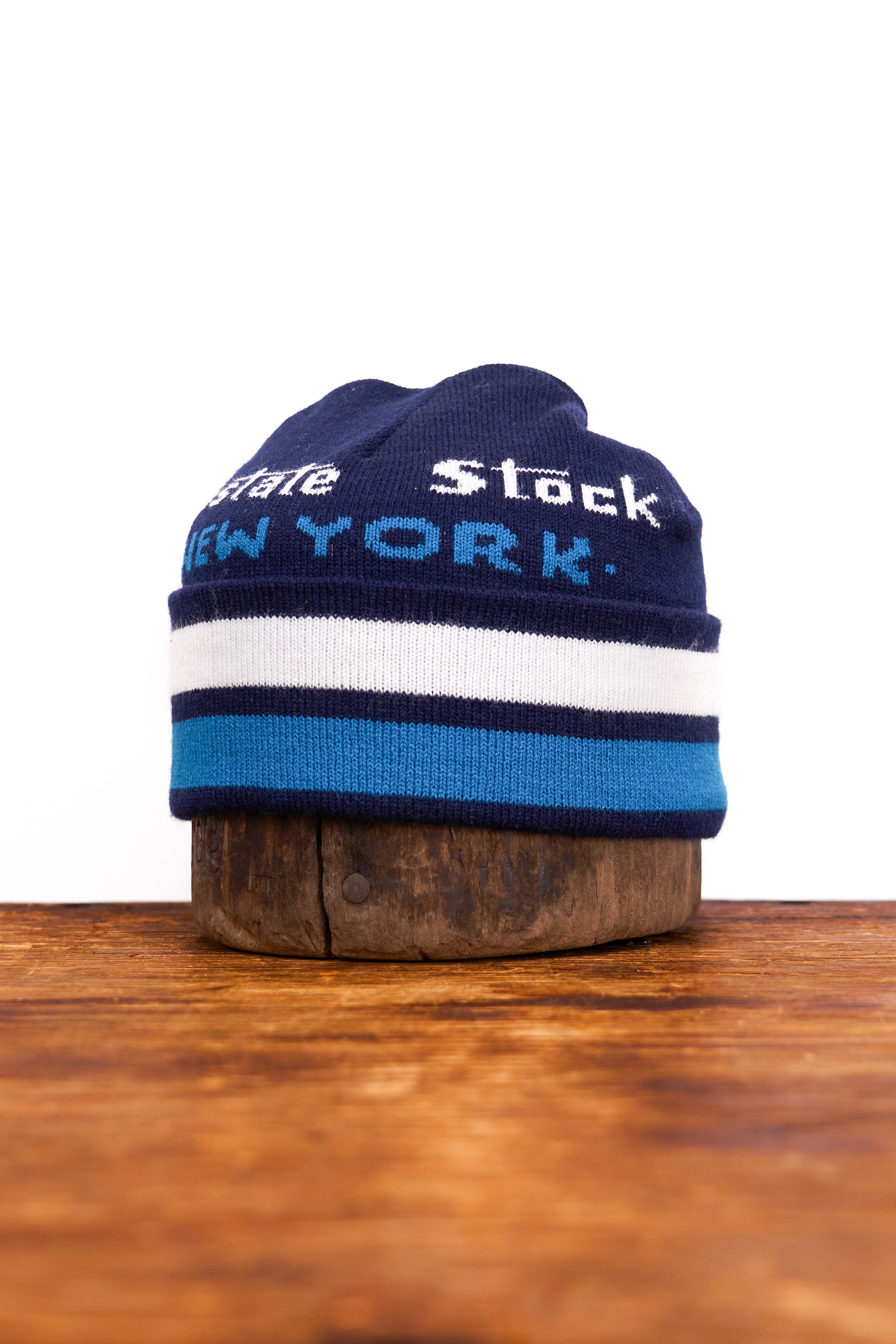 NEU Beanie mit Jacquard-Stickerei - NY BLUE