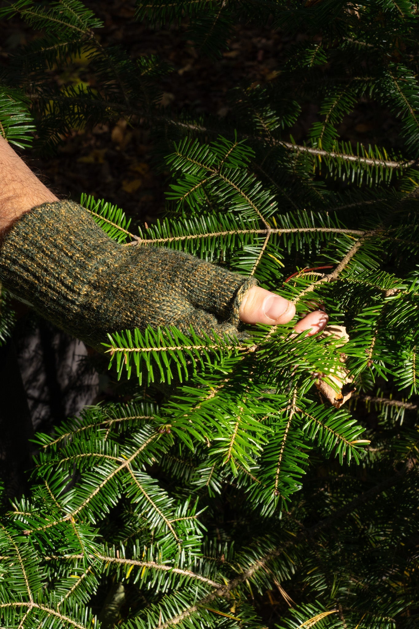 Fingerloser Handschuh „Jungle Melange“ mit Handfläche aus natürlichem Hirschleder