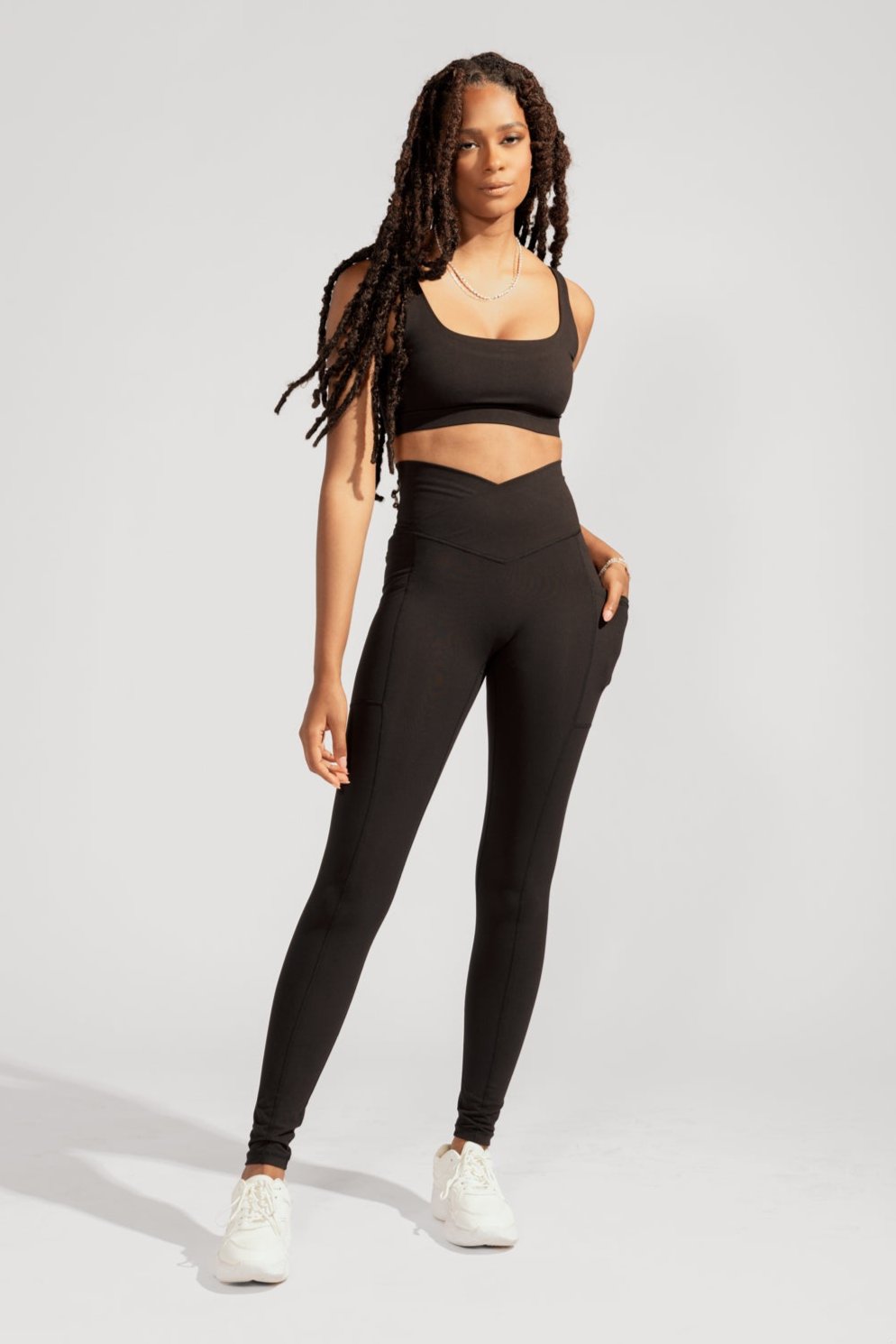 Leggings con bolsillos Crisscross Hourglass® - Negro