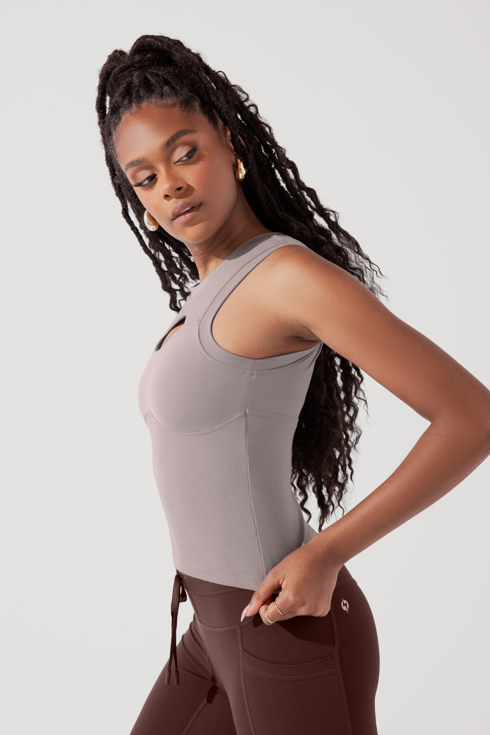 Peekaboo Crew Tanktop - Rauchiges Taupe