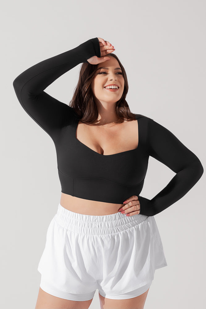 Crop Top mit Herzausschnitt und langen Ärmeln - Schwarz