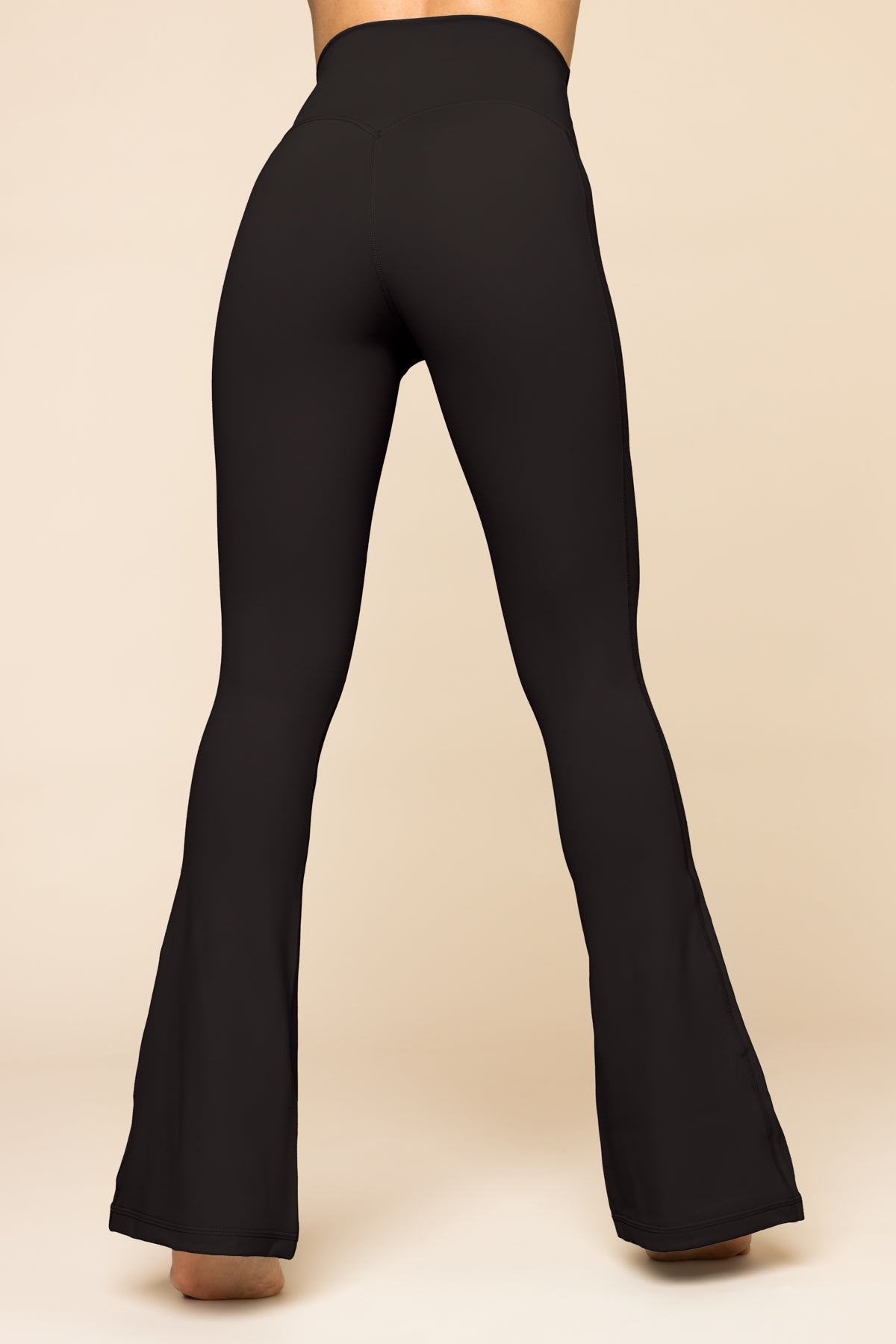 Leggings acampanados con bolsillos Crisscross Hourglass® - Negro