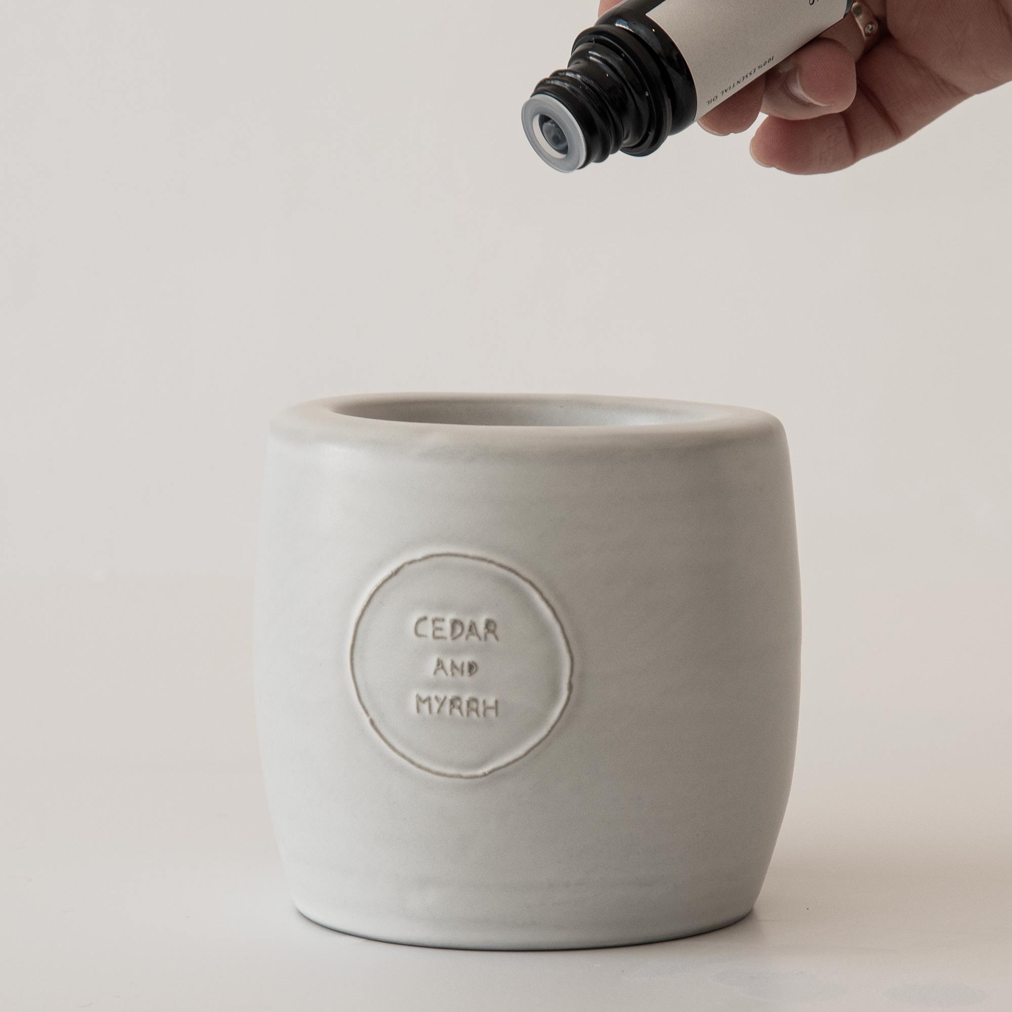 Light Grey Ceramic Aroma Oil & Wax Warmer