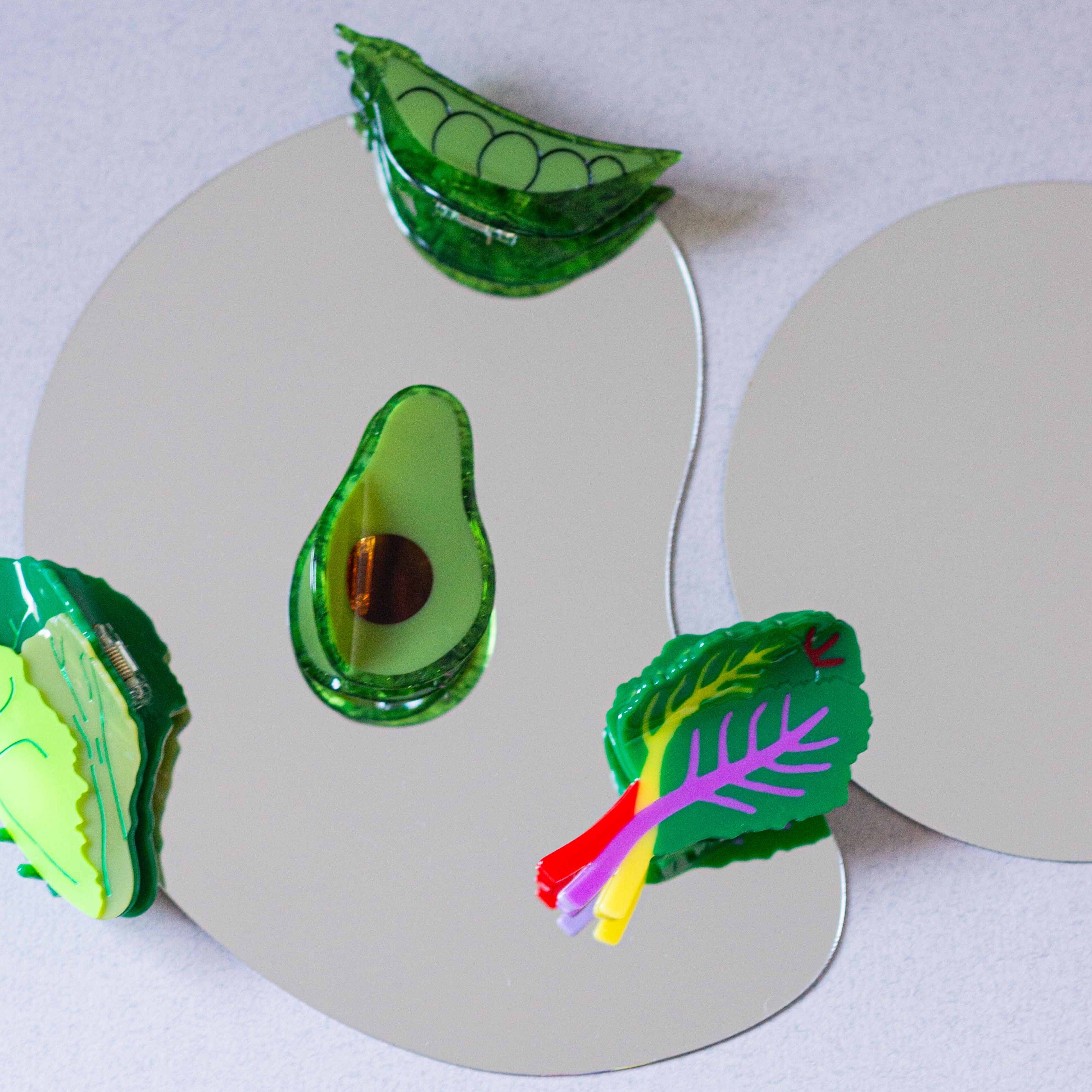 Midi Avocado Hair Claw Clip