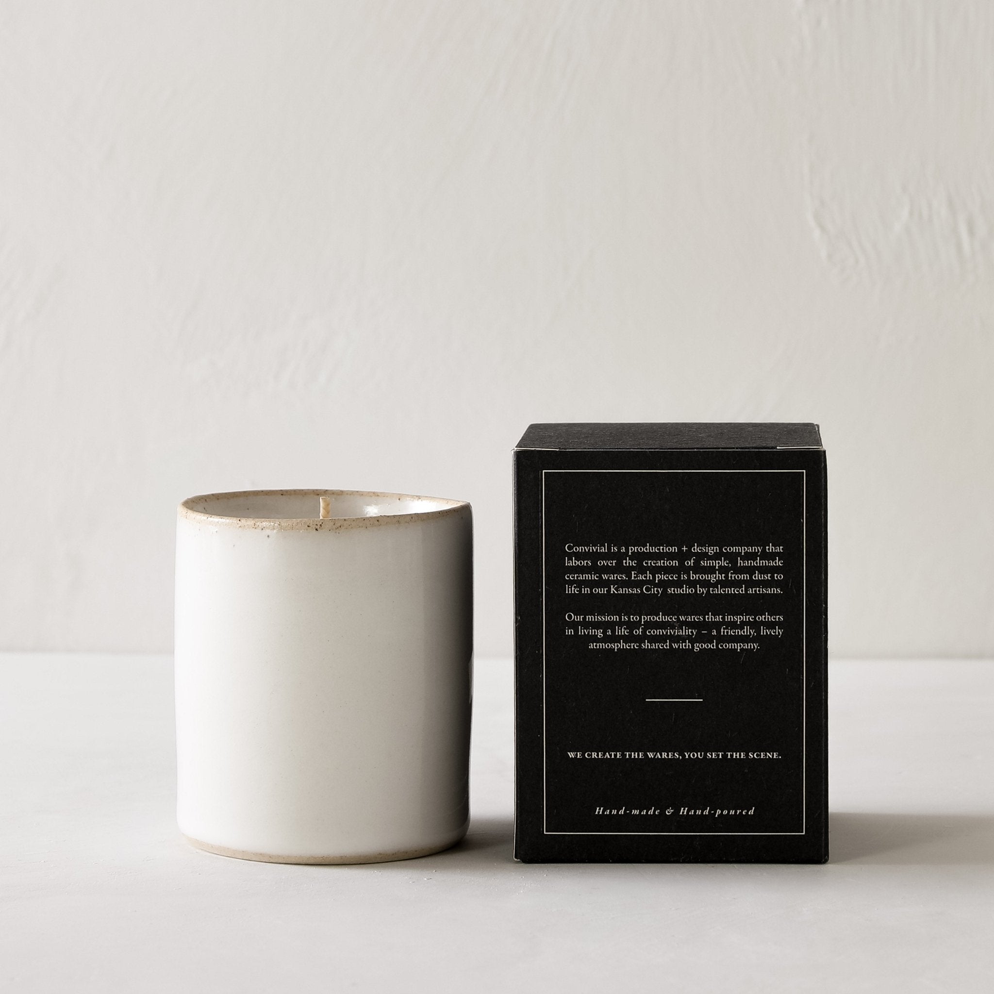 CONVIVIALWhite Musk | 7 oz Candle - M.S Skincare