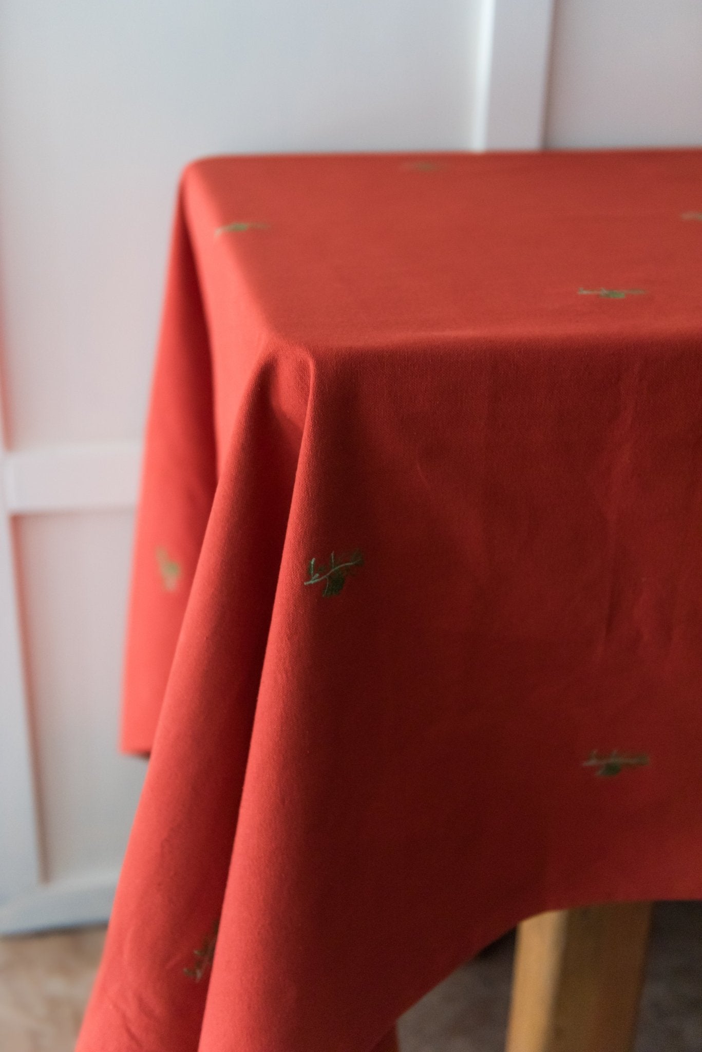 Galley & Fen Rust Red and Green Fleur Tablecloth