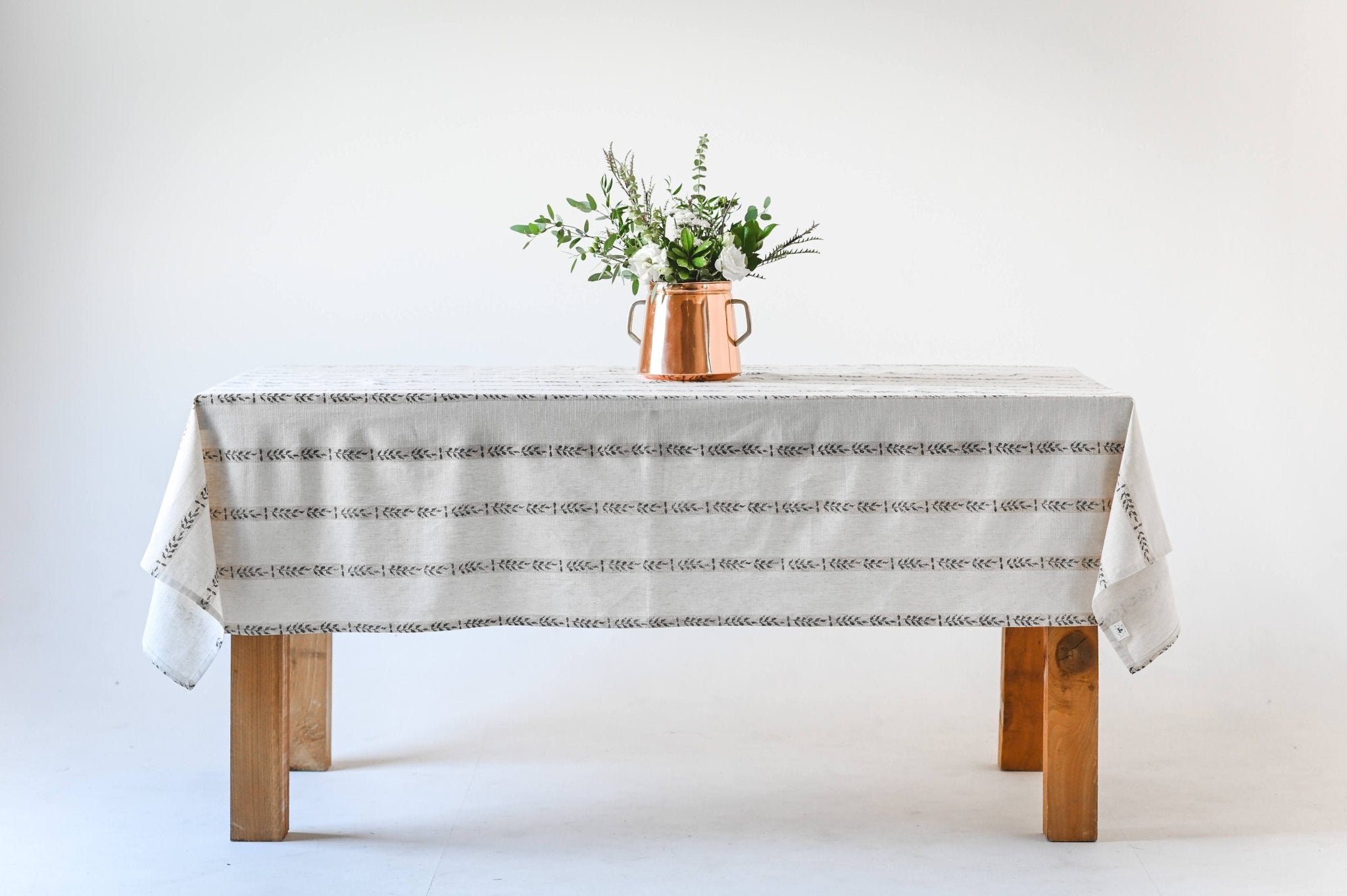 Galley & Fen Walnut Leaf Tablecloth