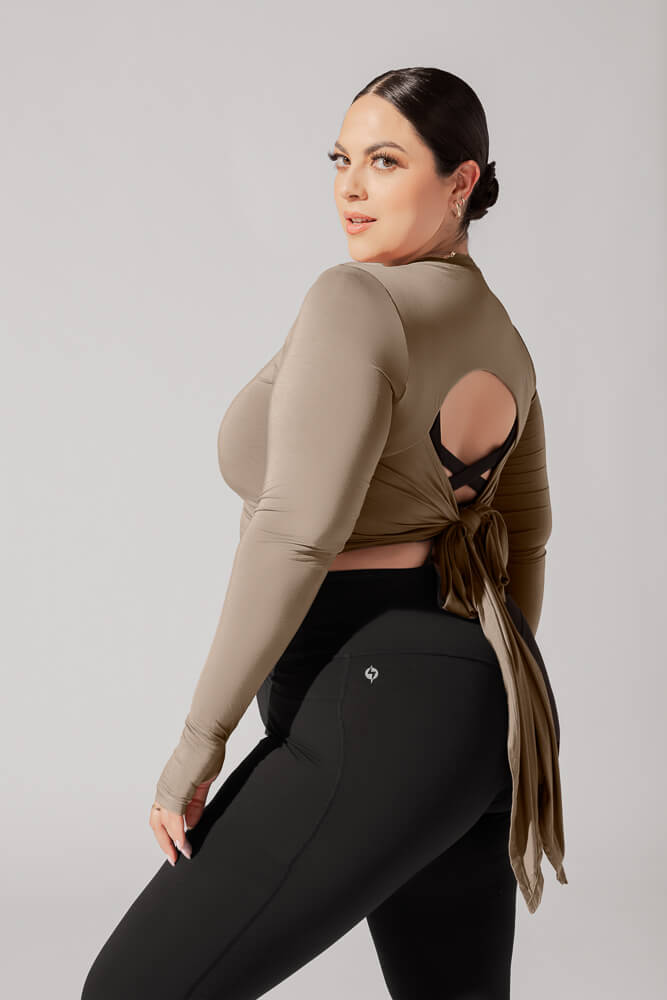 POPFLEX®Bow Back Reversible Long Sleeve Top - Shiitake - M.S Skincare