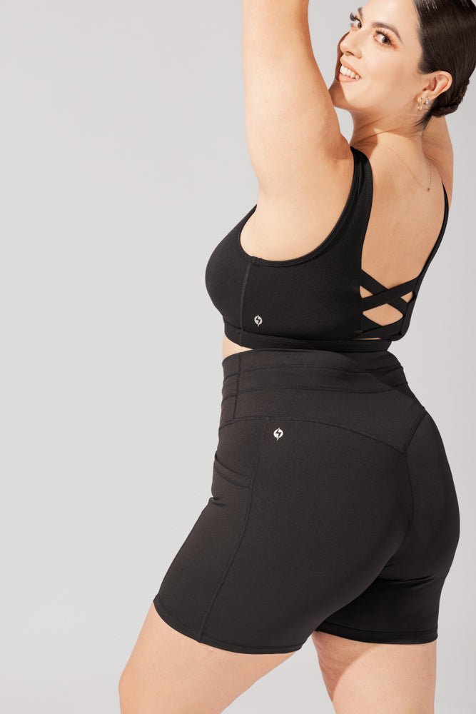 POPFLEX®Cargo Booty Short - Black - M.S Skincare