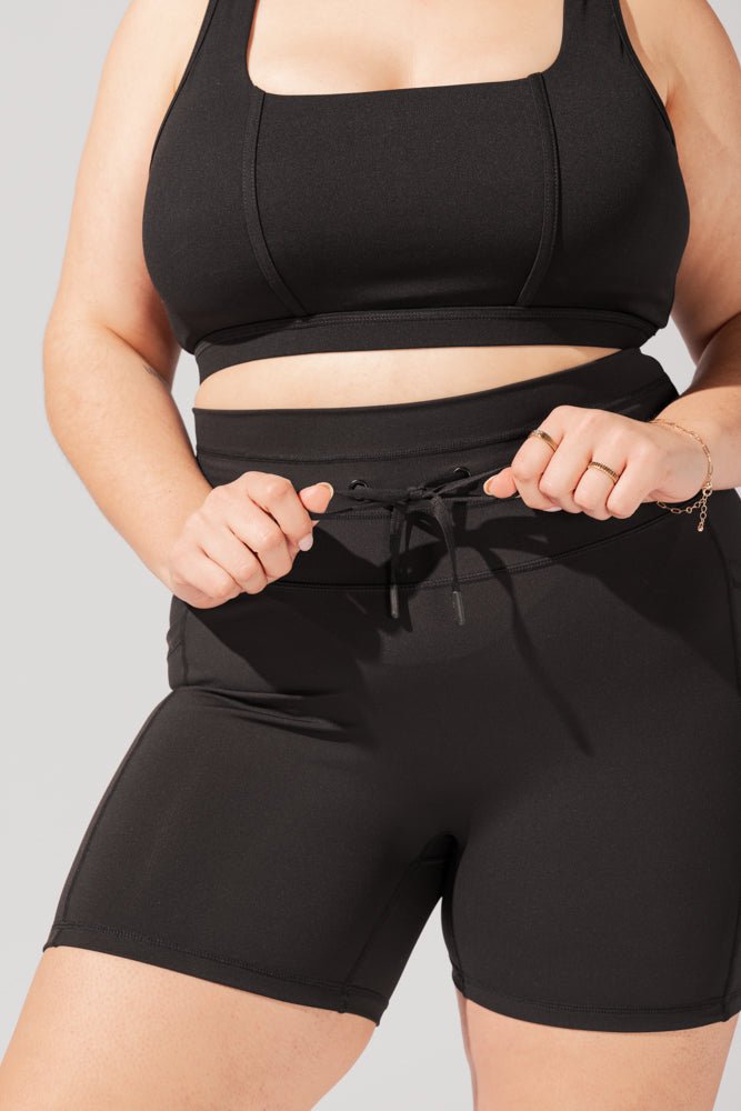 POPFLEX®Cargo Booty Short - Black - M.S Skincare