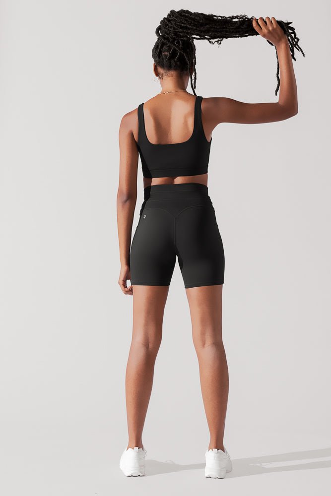 POPFLEX®Cargo Midi Short with Pockets - Black - M.S Skincare