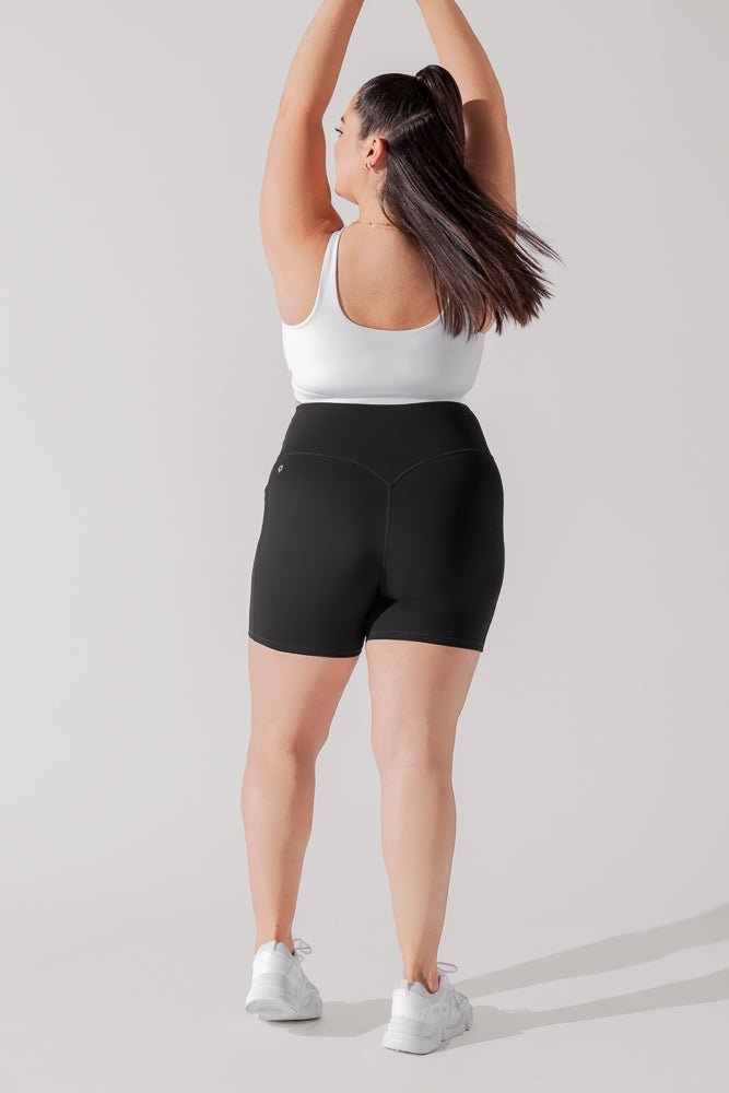 POPFLEX®Crisscross Hourglass® Midi Short with Pockets - Black - M.S Skincare