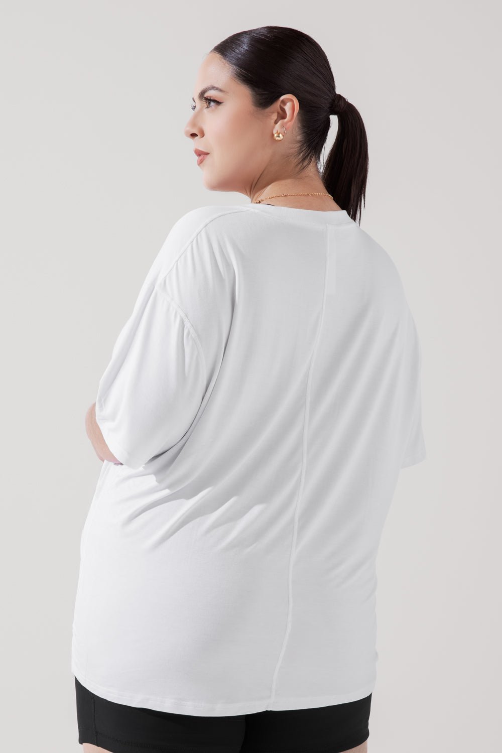 POPFLEX®Daring Deep V Tee - White - M.S Skincare