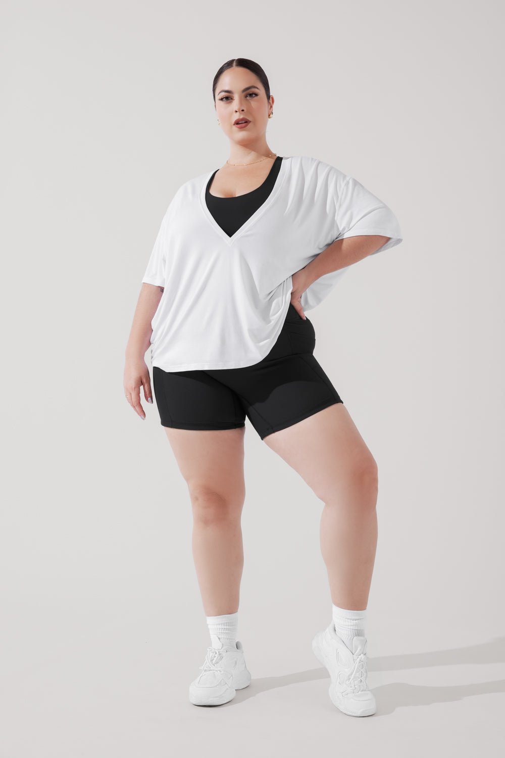 POPFLEX®Daring Deep V Tee - White - M.S Skincare