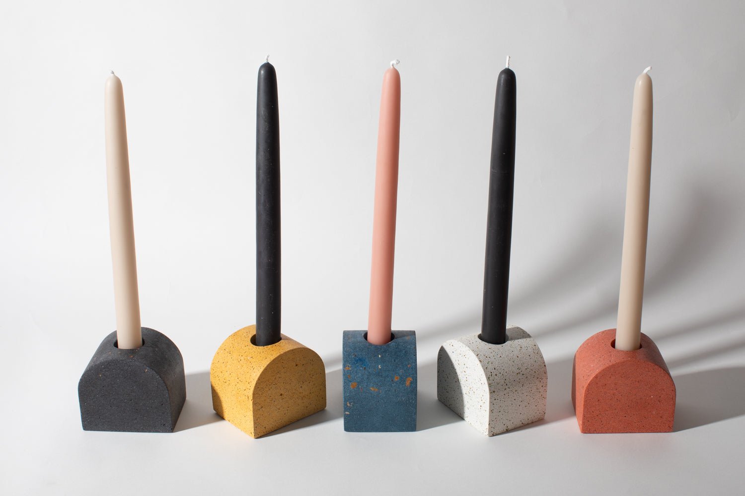 Pretti.CoolArch Candlestick Holder | Black Terrazzo - M.S Skincare