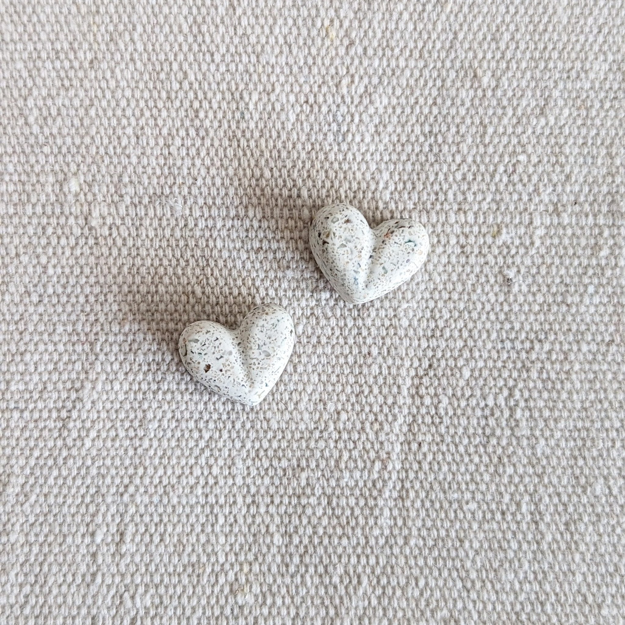 Pretti.Cool Chunky Heart Earrings - M.S Skincare