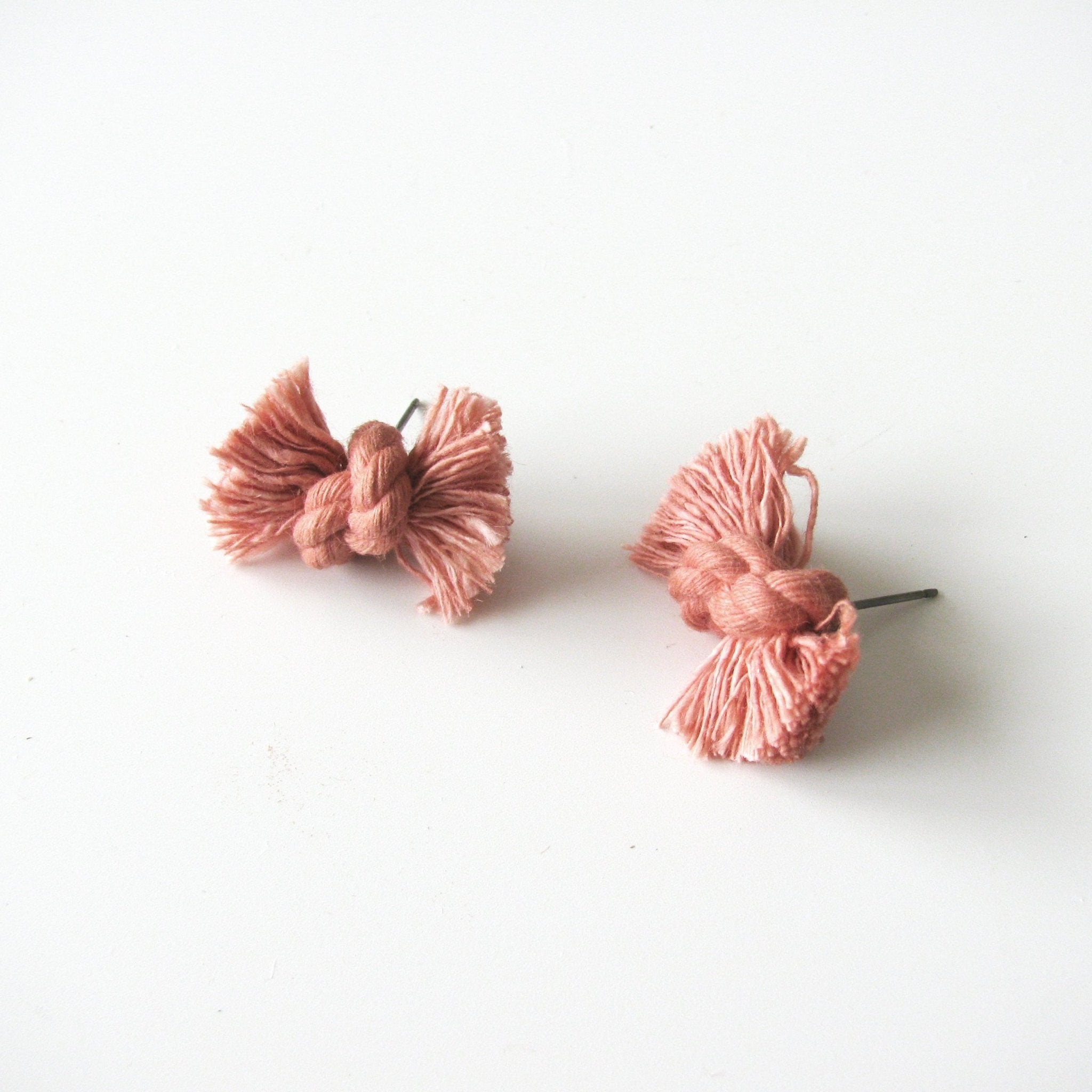 Pretti.CoolKnot Earrings - M.S Skincare