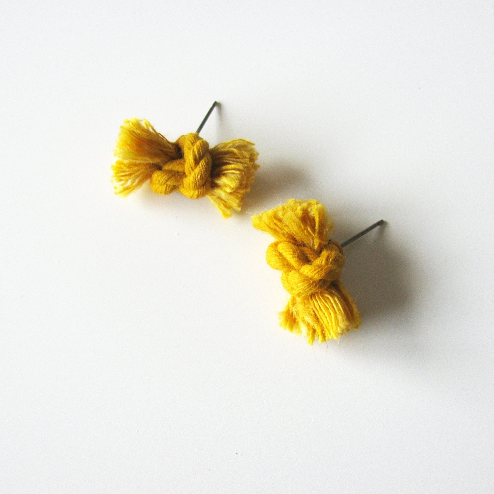 Pretti.CoolKnot Earrings - M.S Skincare