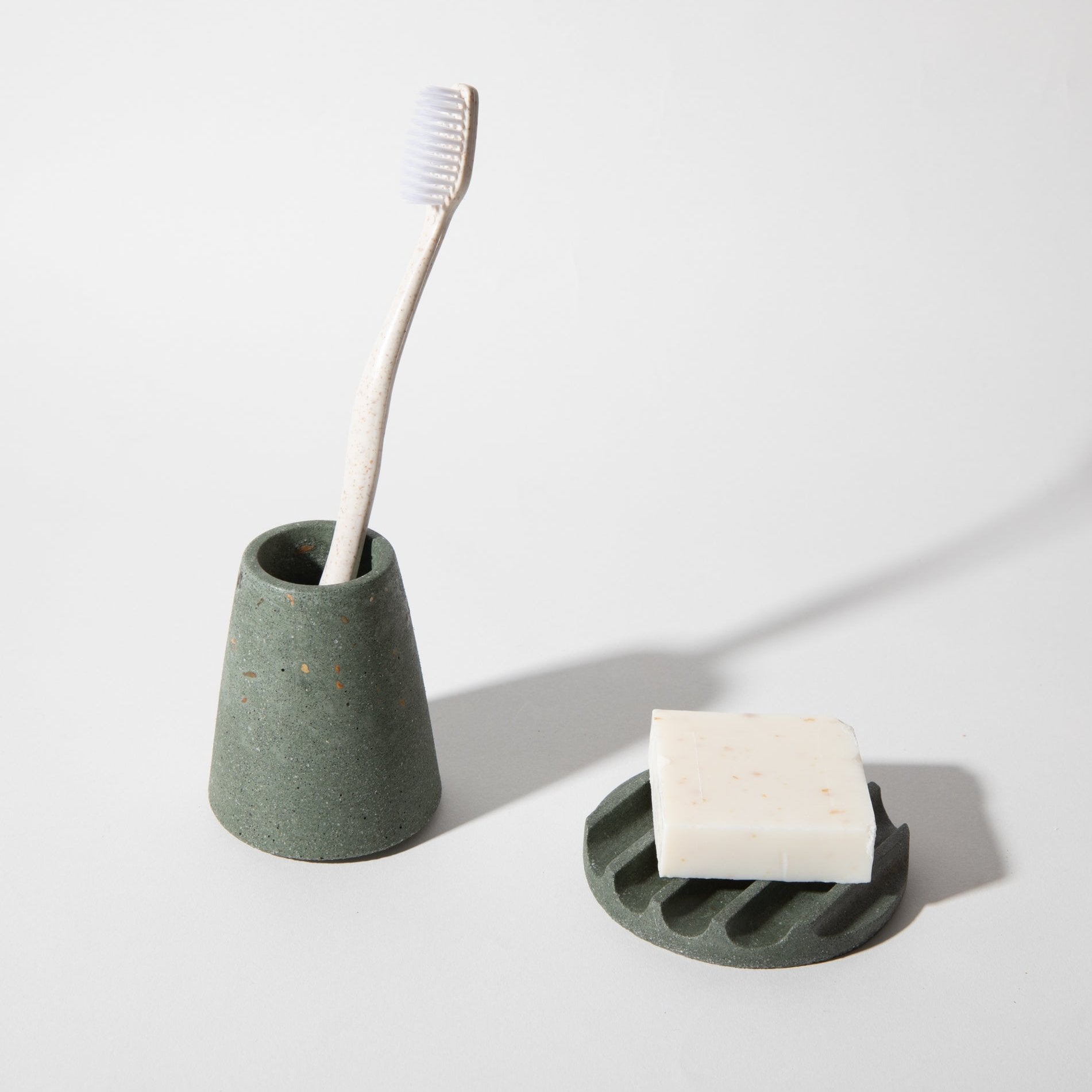 Pretti.Cool Mini Soap Dish | Dark Green Terrazzo