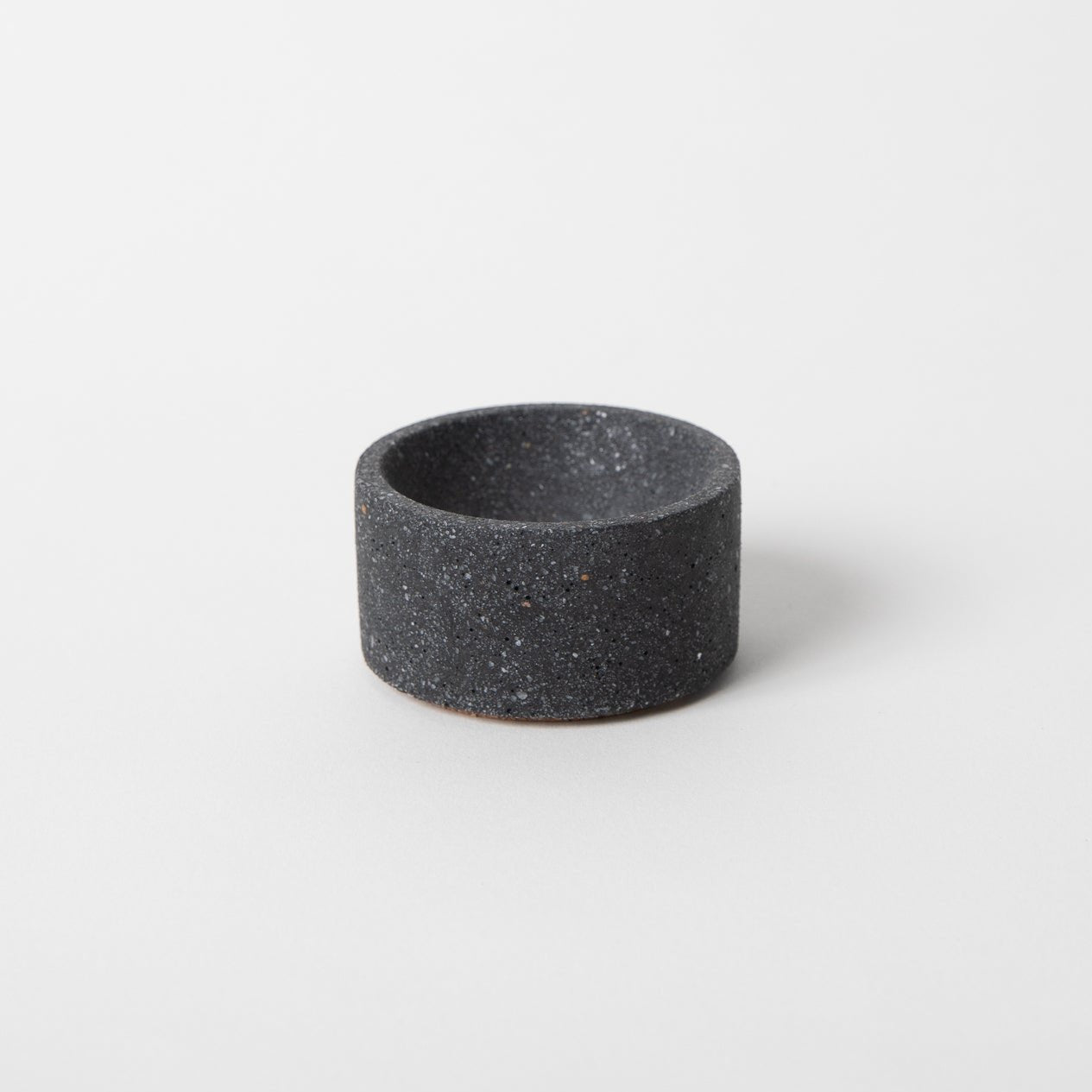 Pretti.CoolRound Incense Holder | Black Terrazzo - M.S Skincare