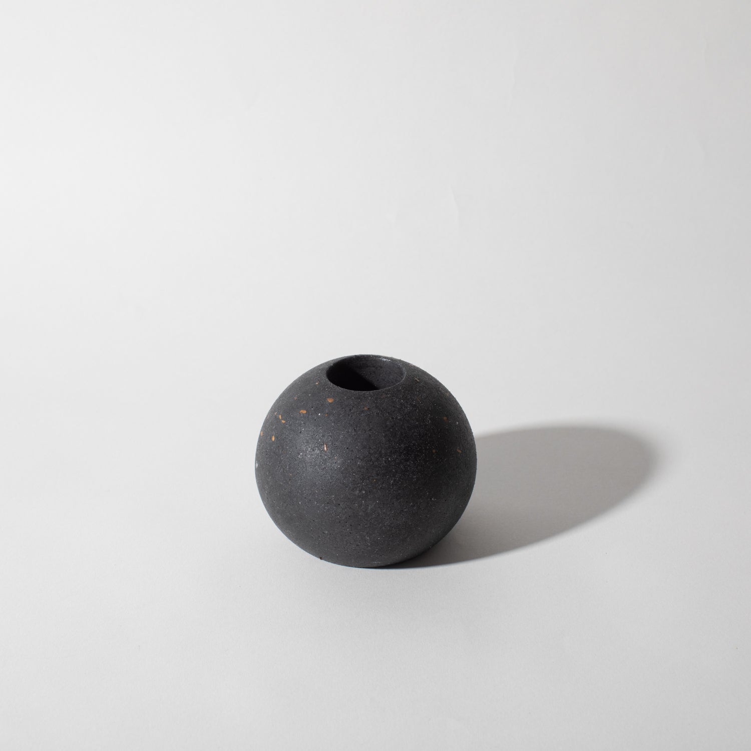 Pretti.Cool Sphere Candlestick Holder | Black Terrazzo