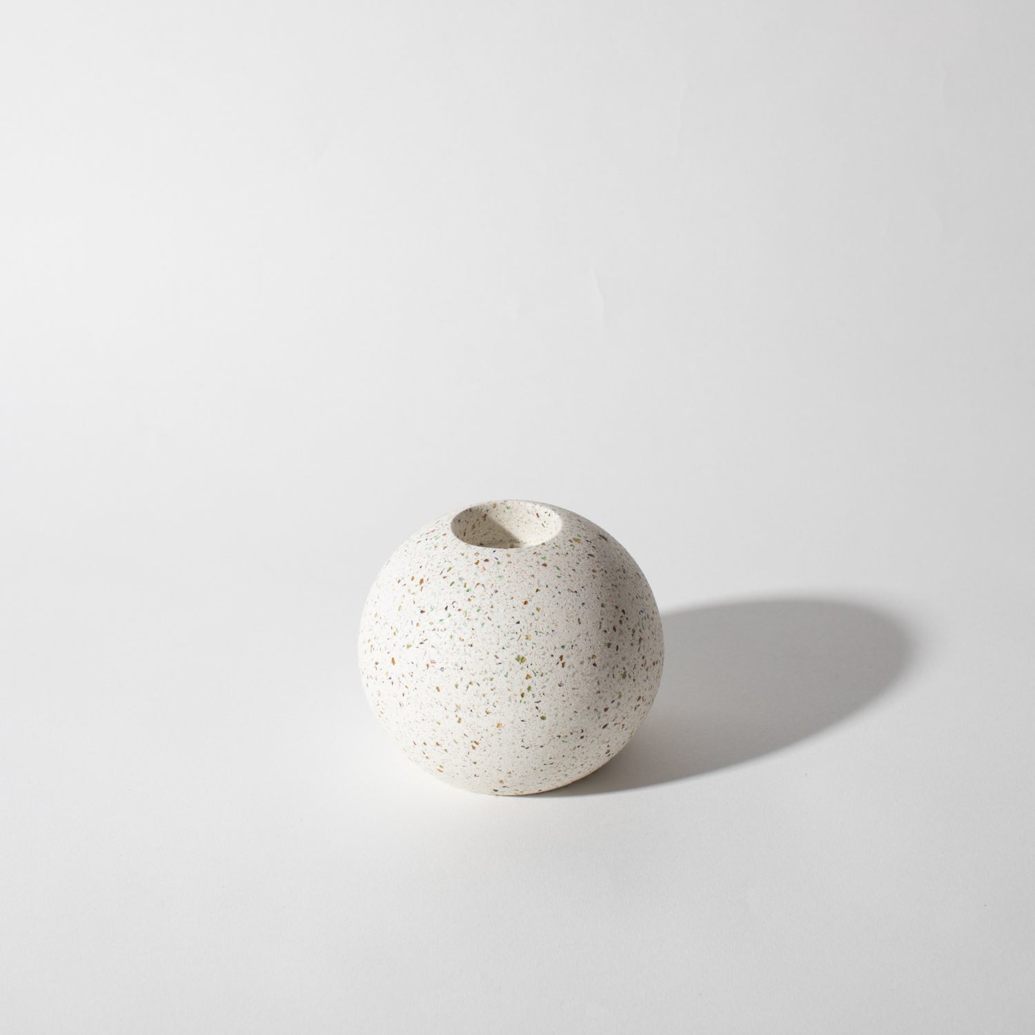 Pretti.CoolSphere Candlestick Holder | White Terrazzo - M.S Skincare