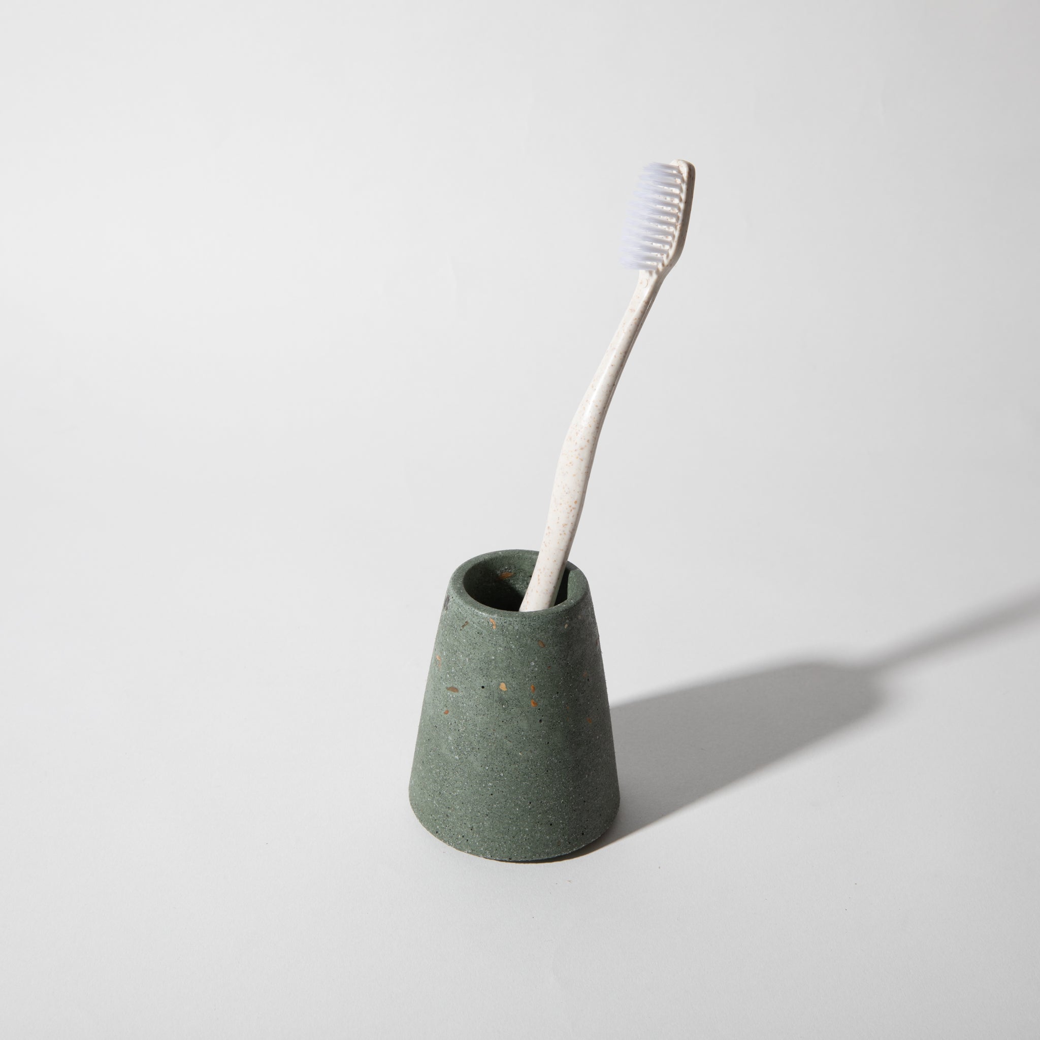 Pretti.CoolToothbrush Holder | Dark Green Terrazzo - M.S Skincare