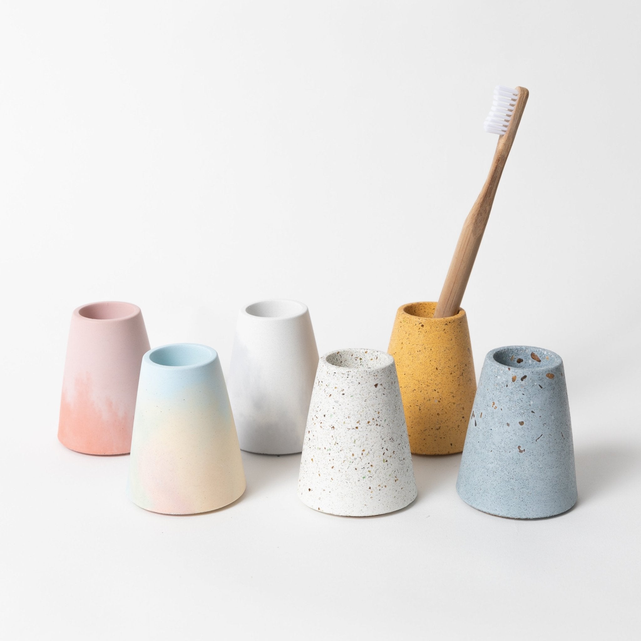 Pretti.CoolToothbrush Holder | Light Blue Terrazzo - M.S Skincare