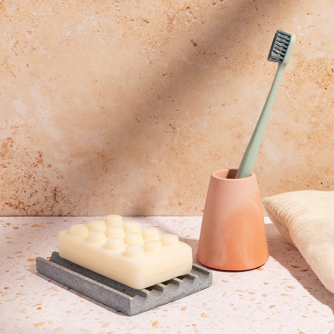 Pretti.CoolToothbrush Holder | Pink & Coral - M.S Skincare