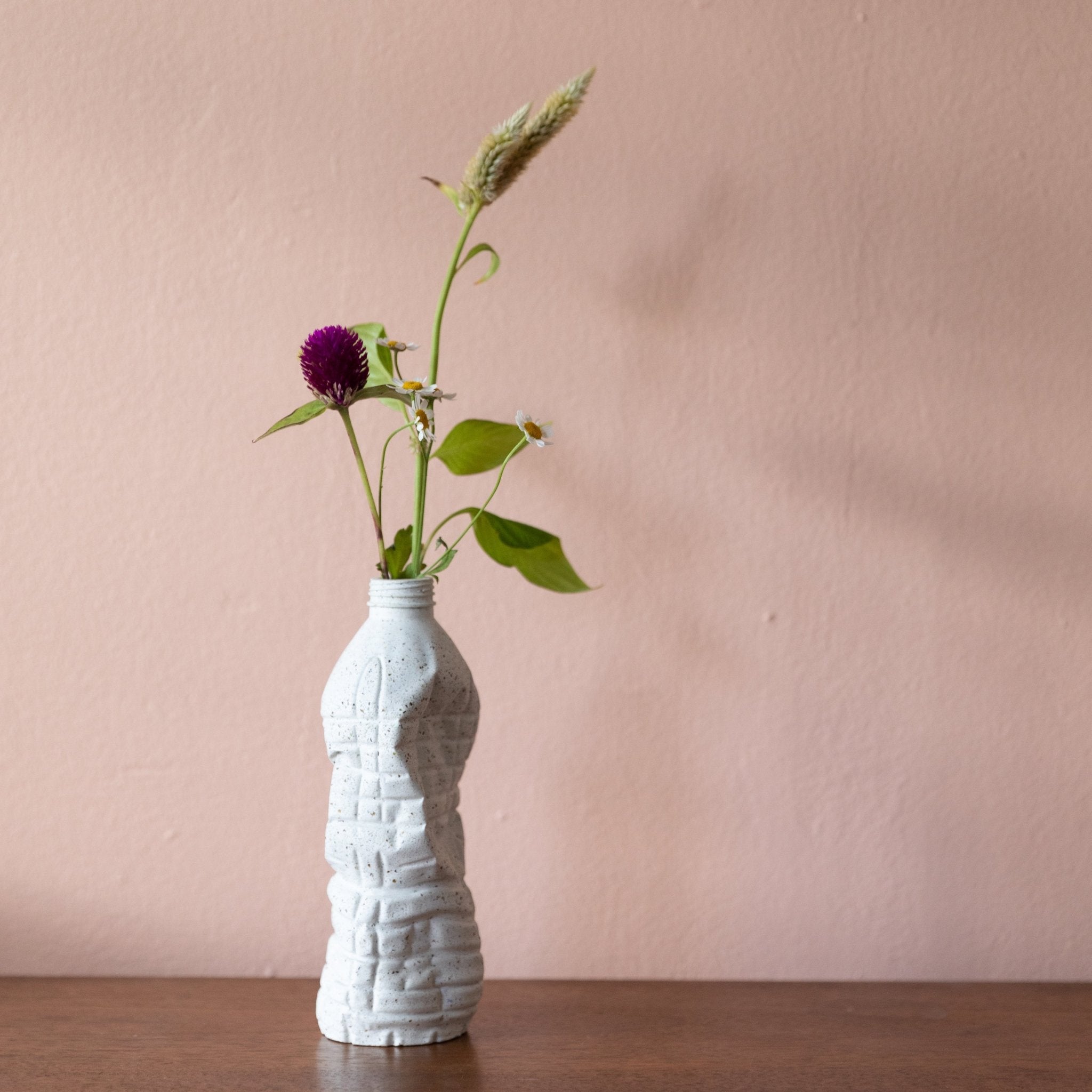 Pretti.Cool Water Bottle Vase | White Terrazzo