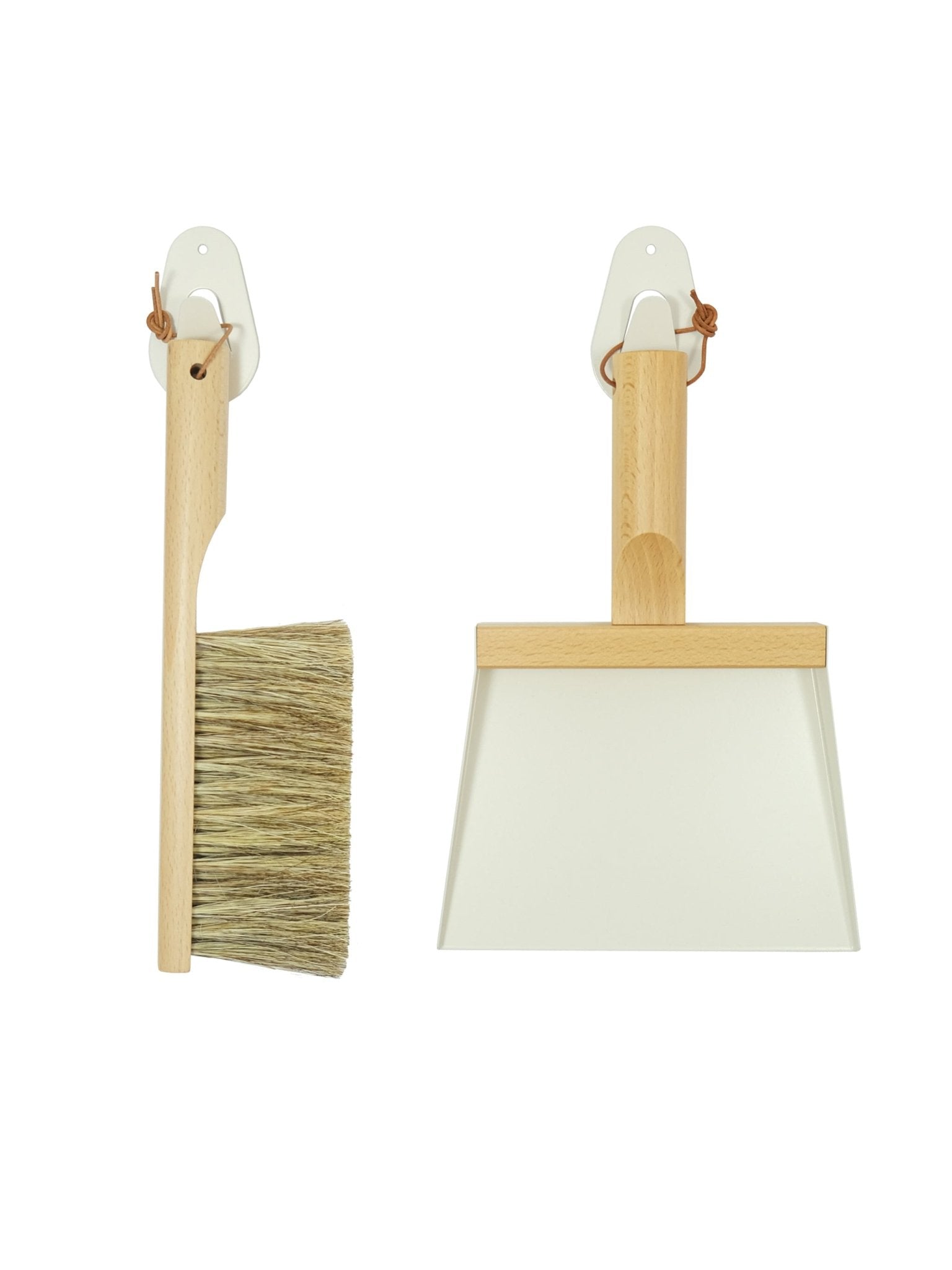 Weston Table Andrée Jardin Mr. and Mrs. Clynk Hand Brush, Dustpan & Wall Hook Set