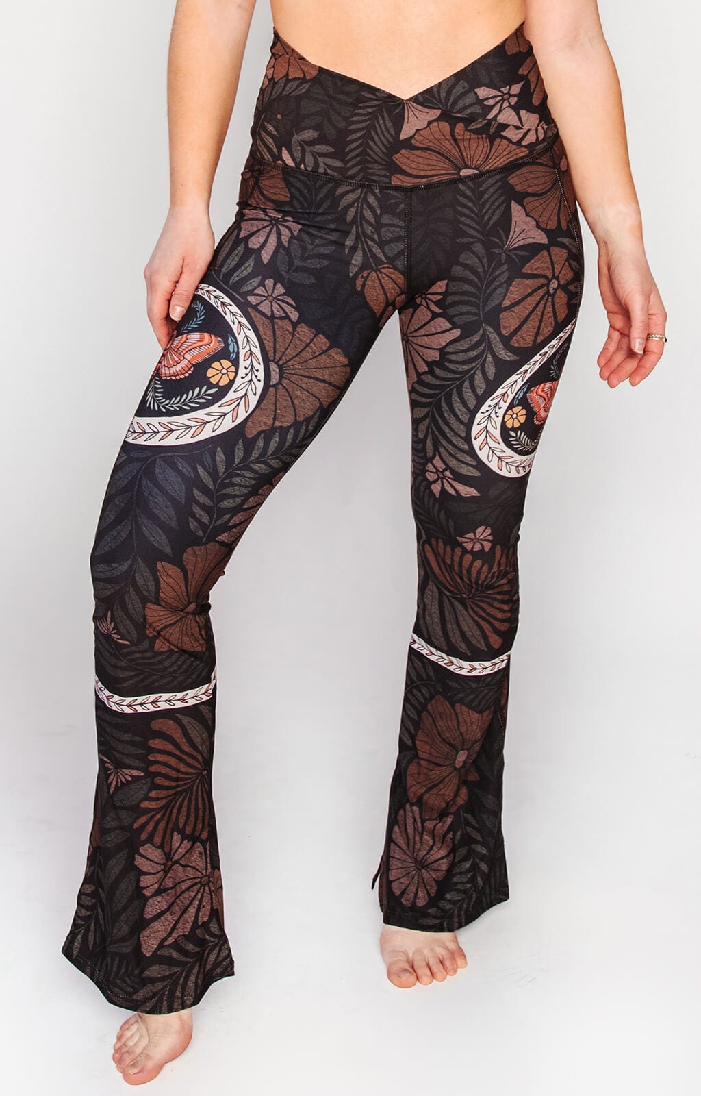 Yoga DemocracySplit Flare Pant In Ouroboros - M.S Skincare