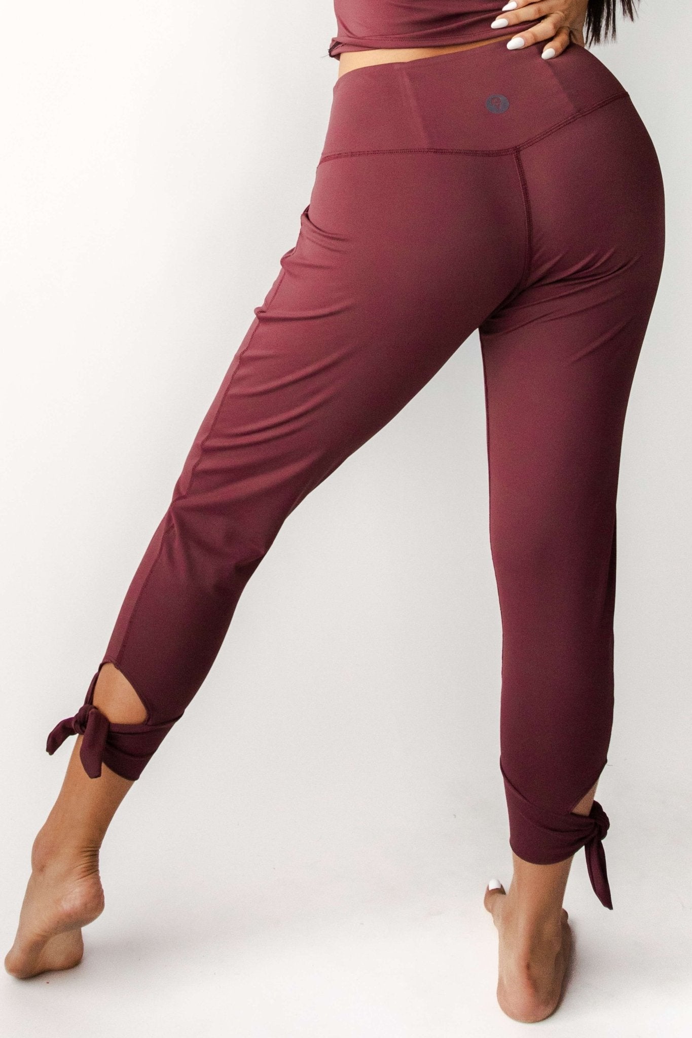 Yoga DemocracySunday Jogger in Maroon - M.S Skincare