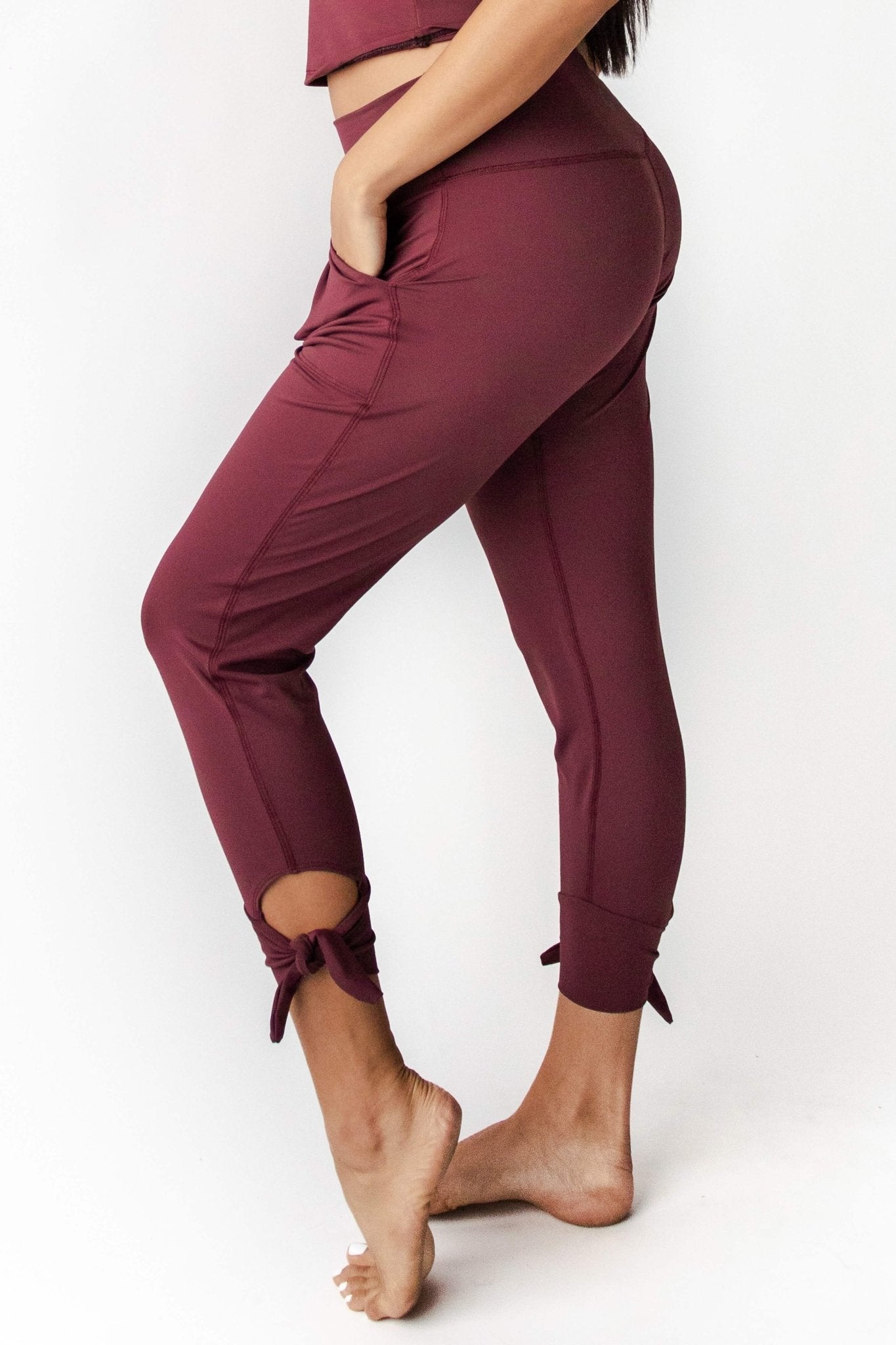 Yoga DemocracySunday Jogger in Maroon - M.S Skincare