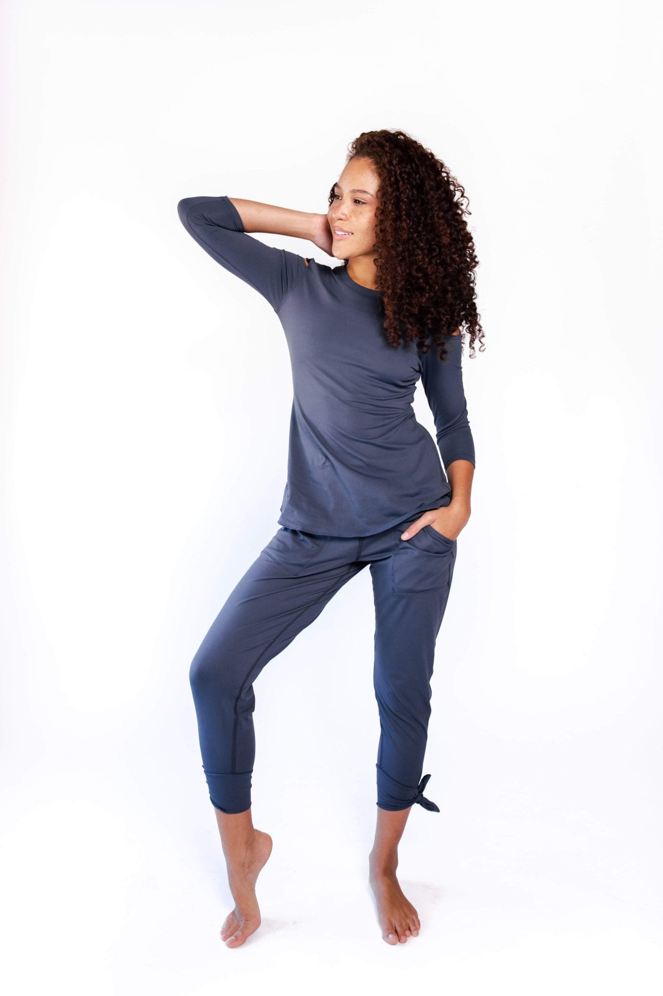 Yoga DemocracySunday Jogger in Navy Blue - M.S Skincare