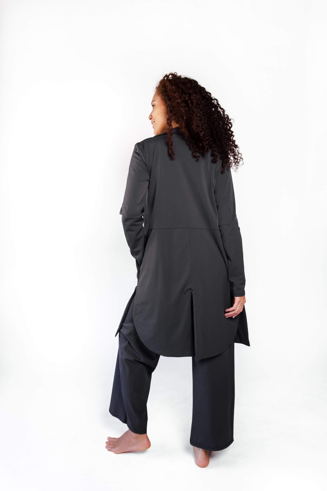 Yoga DemocracyTrinity Blazer in Jet Black - M.S Skincare