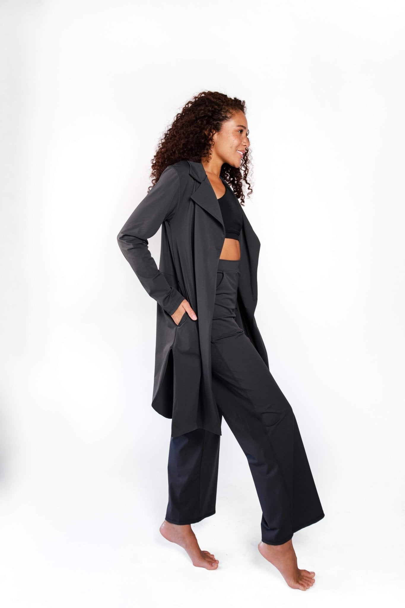 Yoga DemocracyTrinity Blazer in Jet Black - M.S Skincare